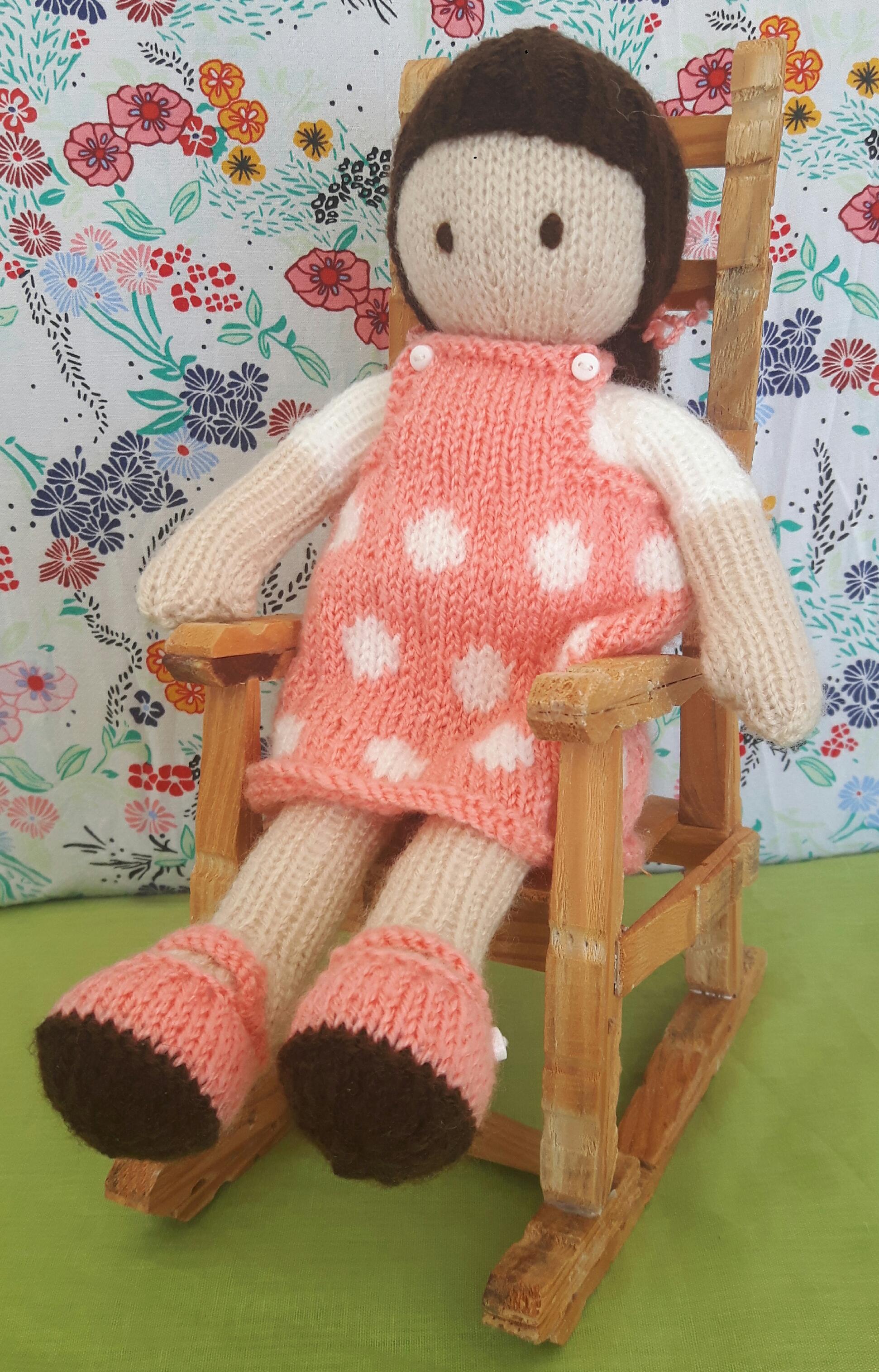 Knitted doll do you remember peg rocking chairs? r/knitting