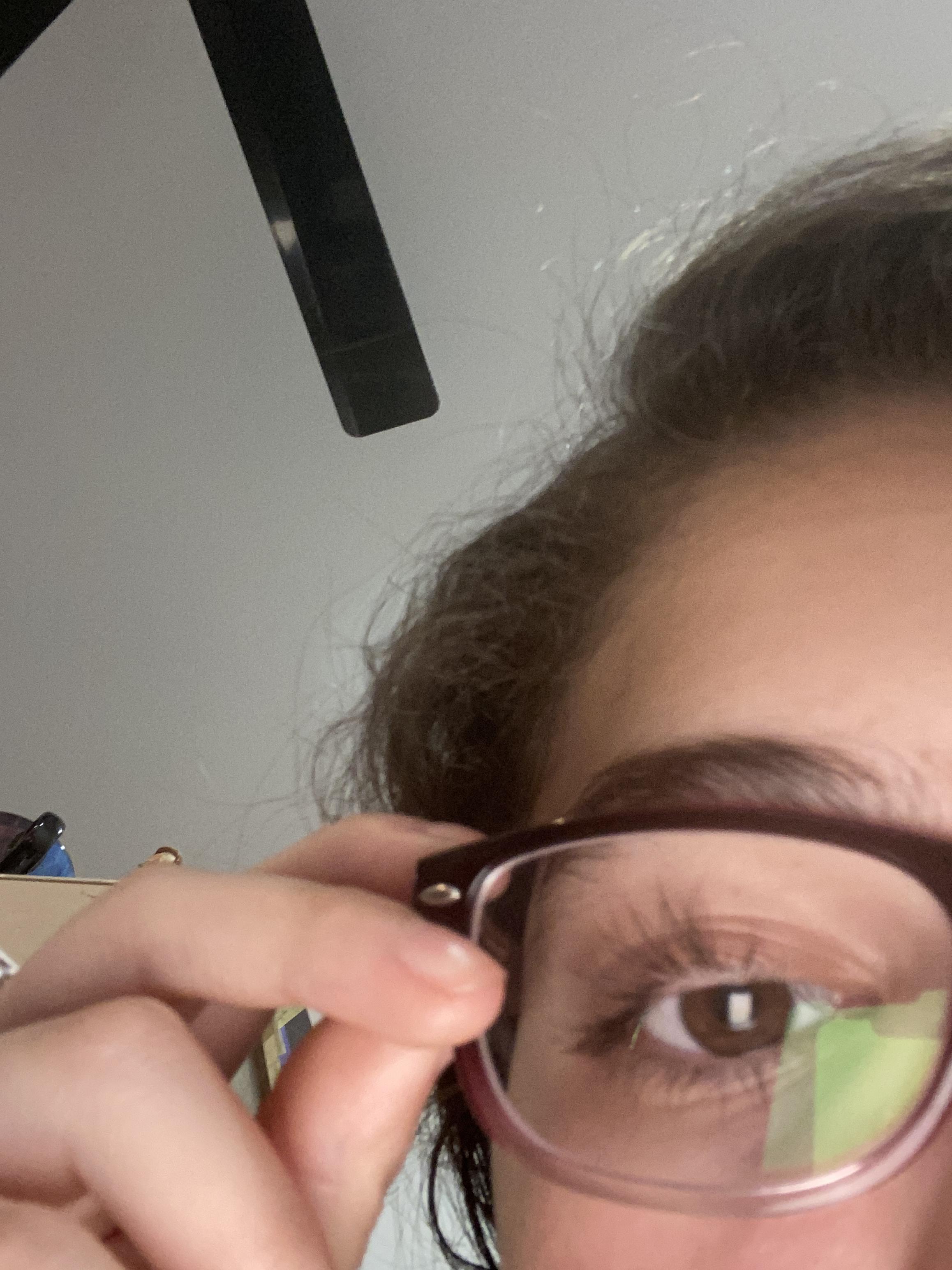 Does anyway does anyone else hate when your eyelashes keep touching