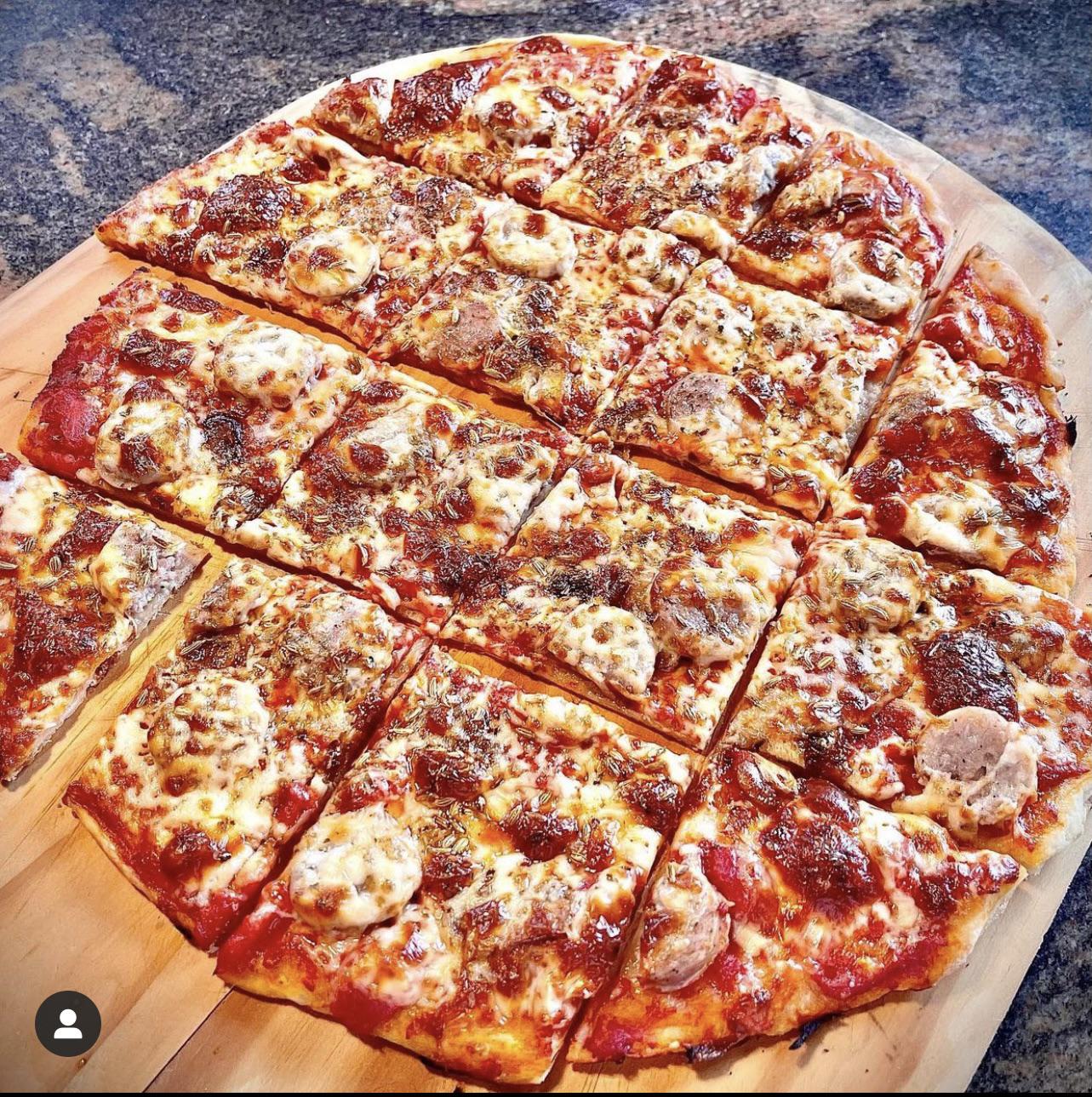 Chicagoy tavern style thin crust. Party cut. r/Pizza