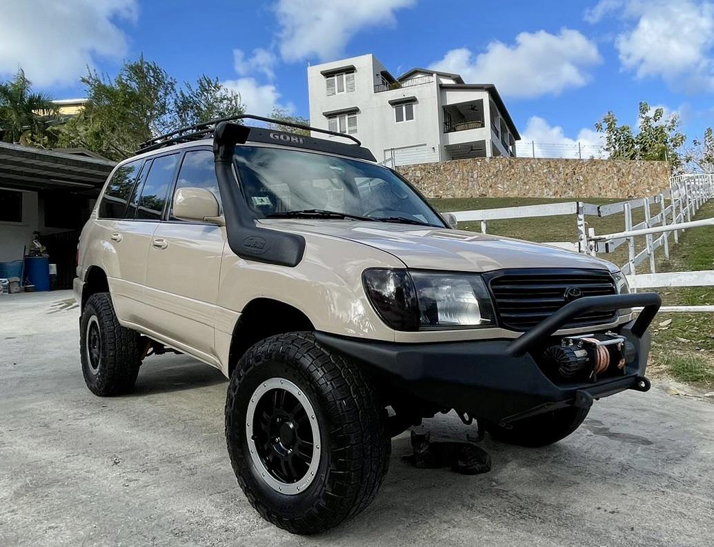 Toyota letters front grille LC100 : r/LandCruisers