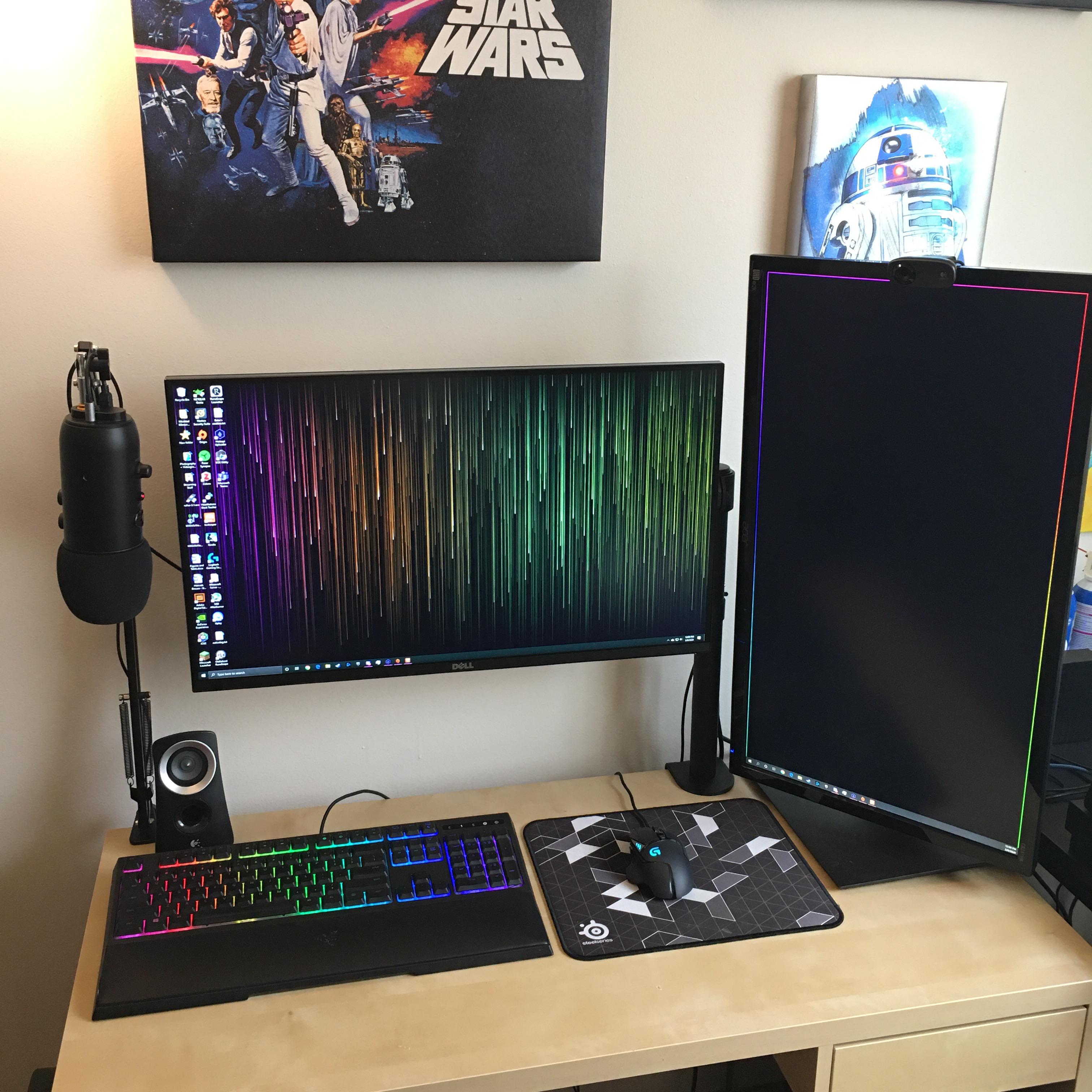 New monitor arm made all the difference for my aesthetic! I love it r/battlestations