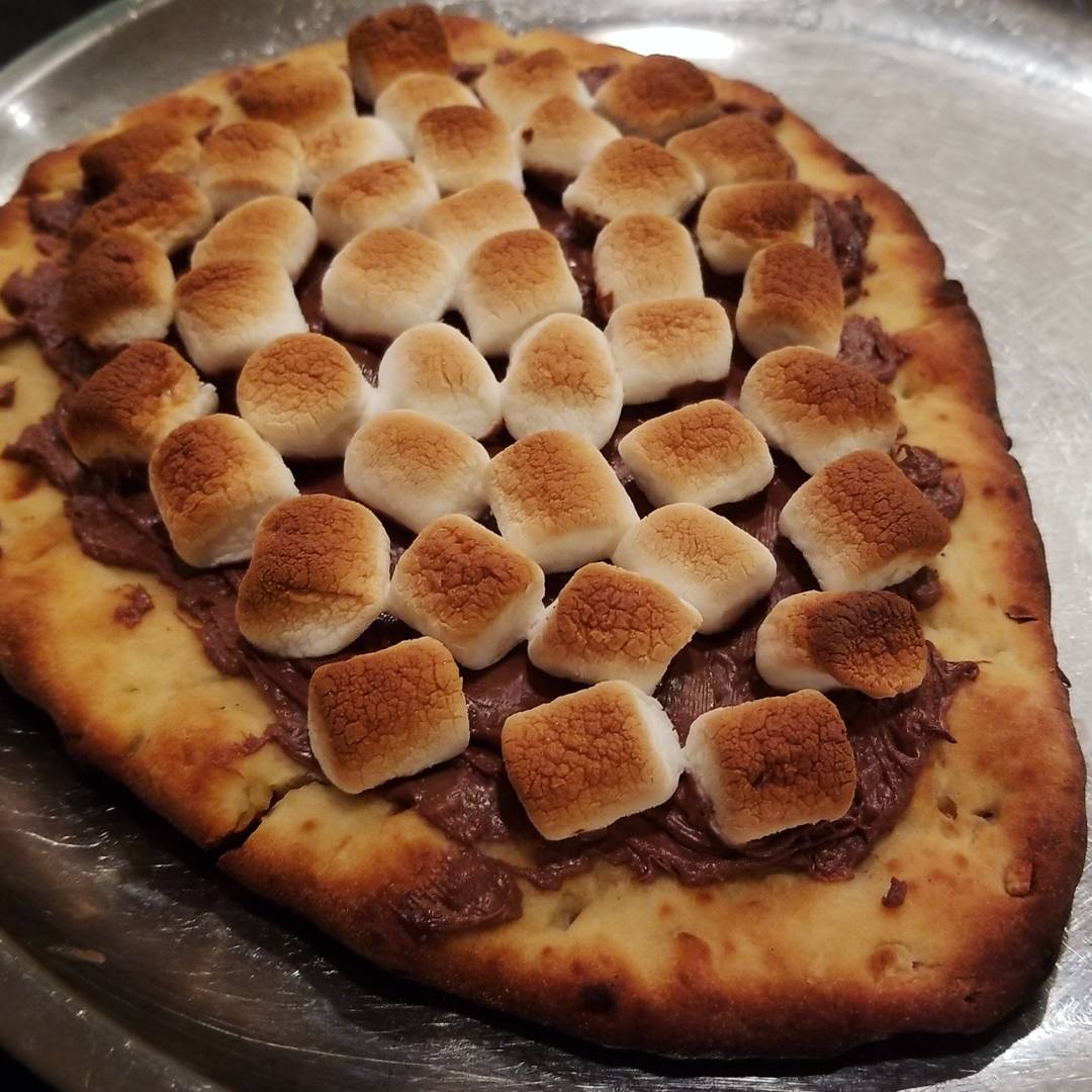 [Homemade] Marshmallow and Nutella Pizza r/food