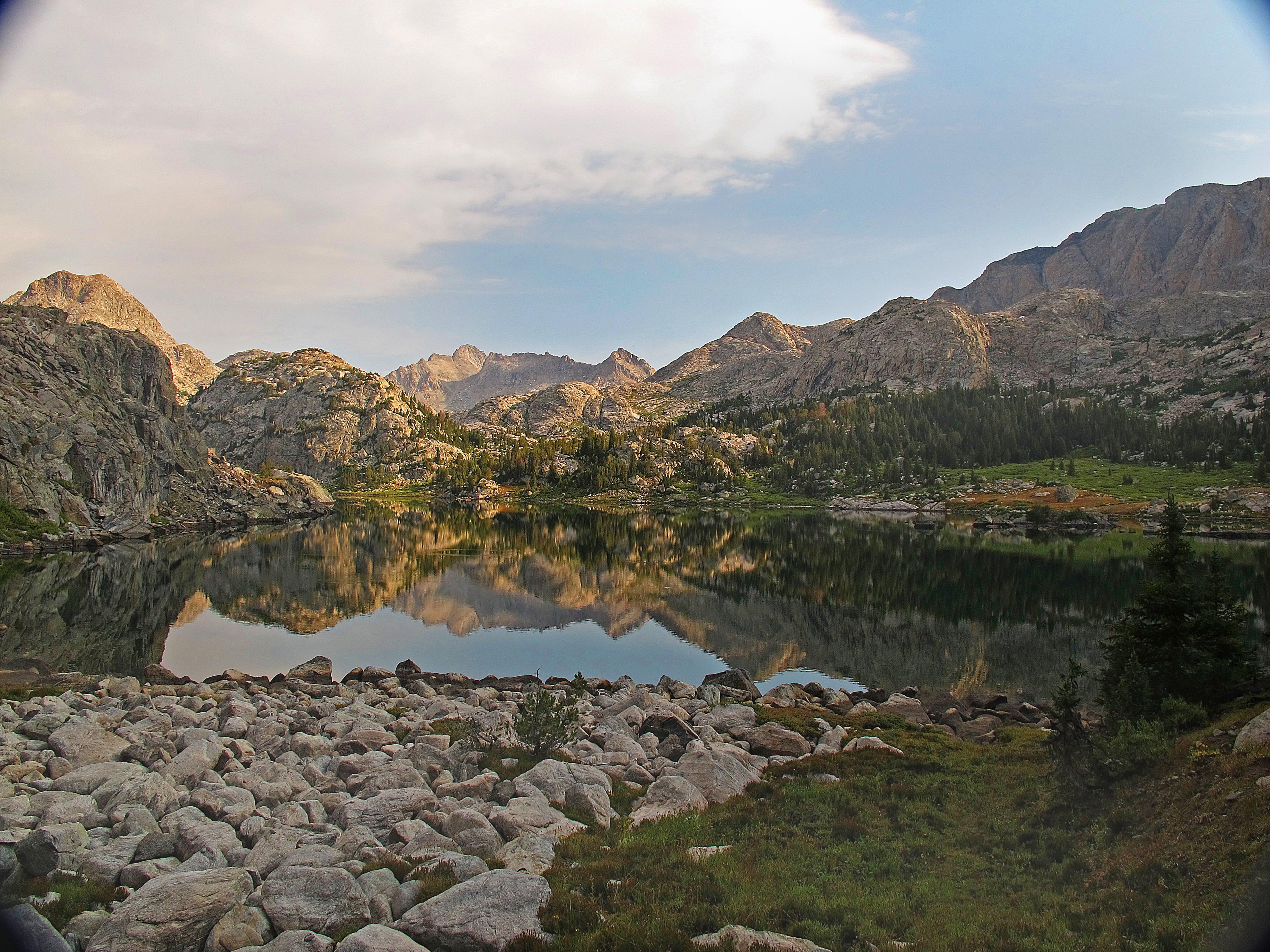 Cook Lakes, Wind River Range, Wyoming, Estados Unidos Mochileros
