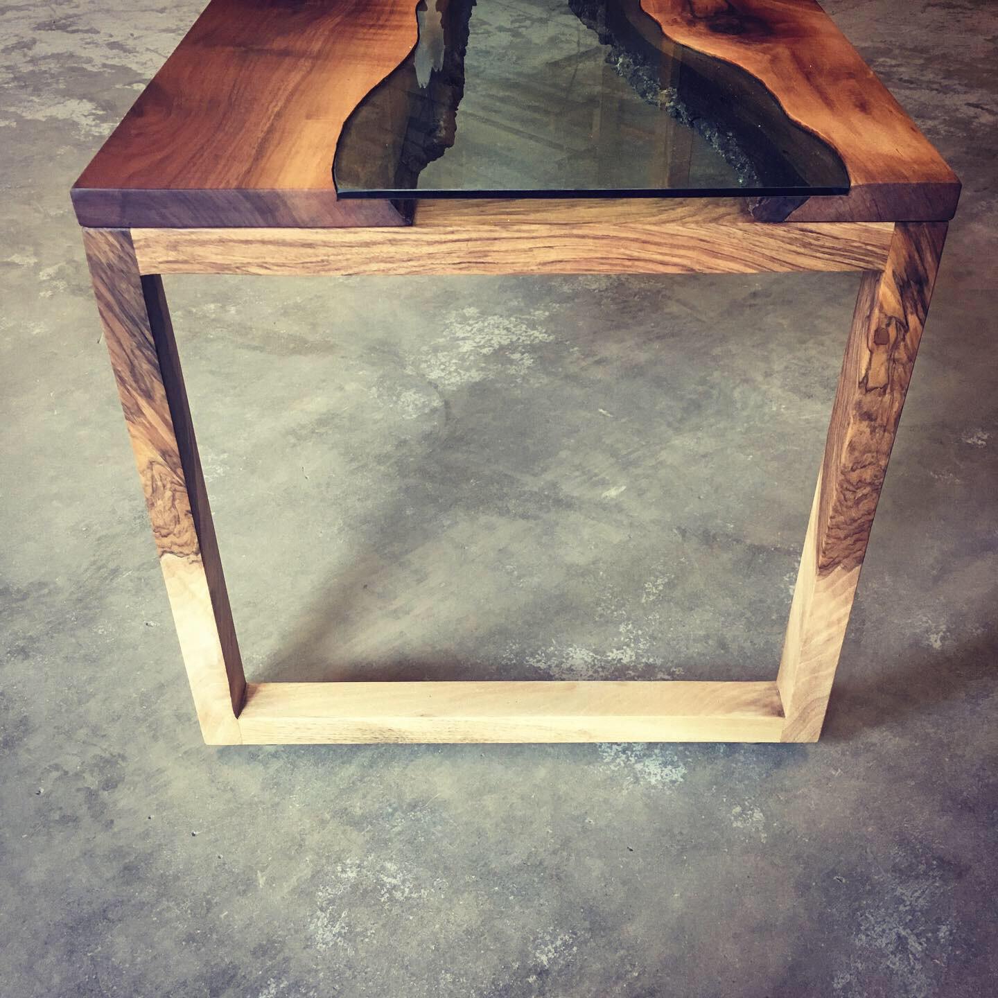 Carefully cut this English walnut to fade from heartwood to sapwood on