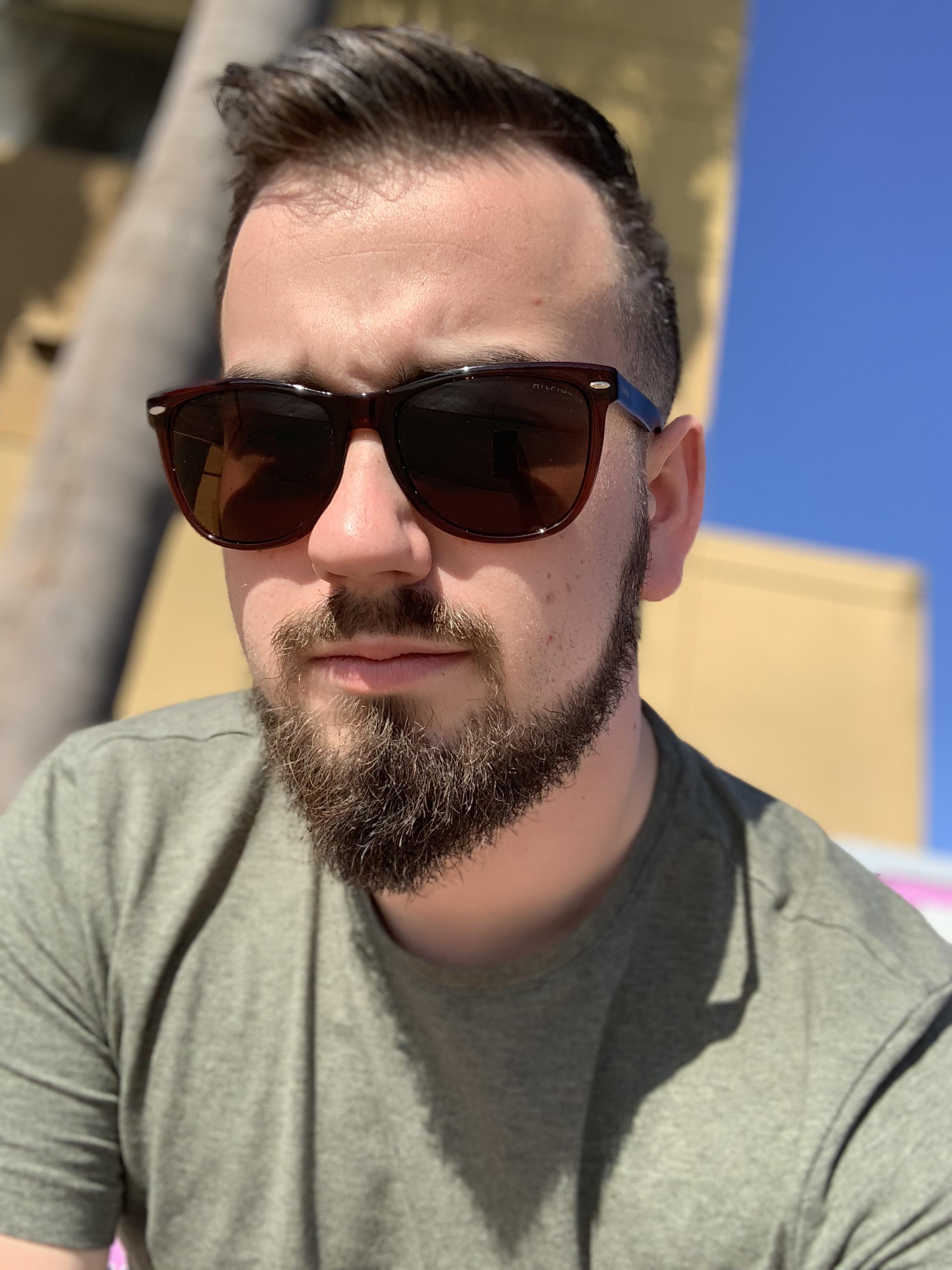 Fresh haircut. Hi from San Diego r/gaybrosgonemild