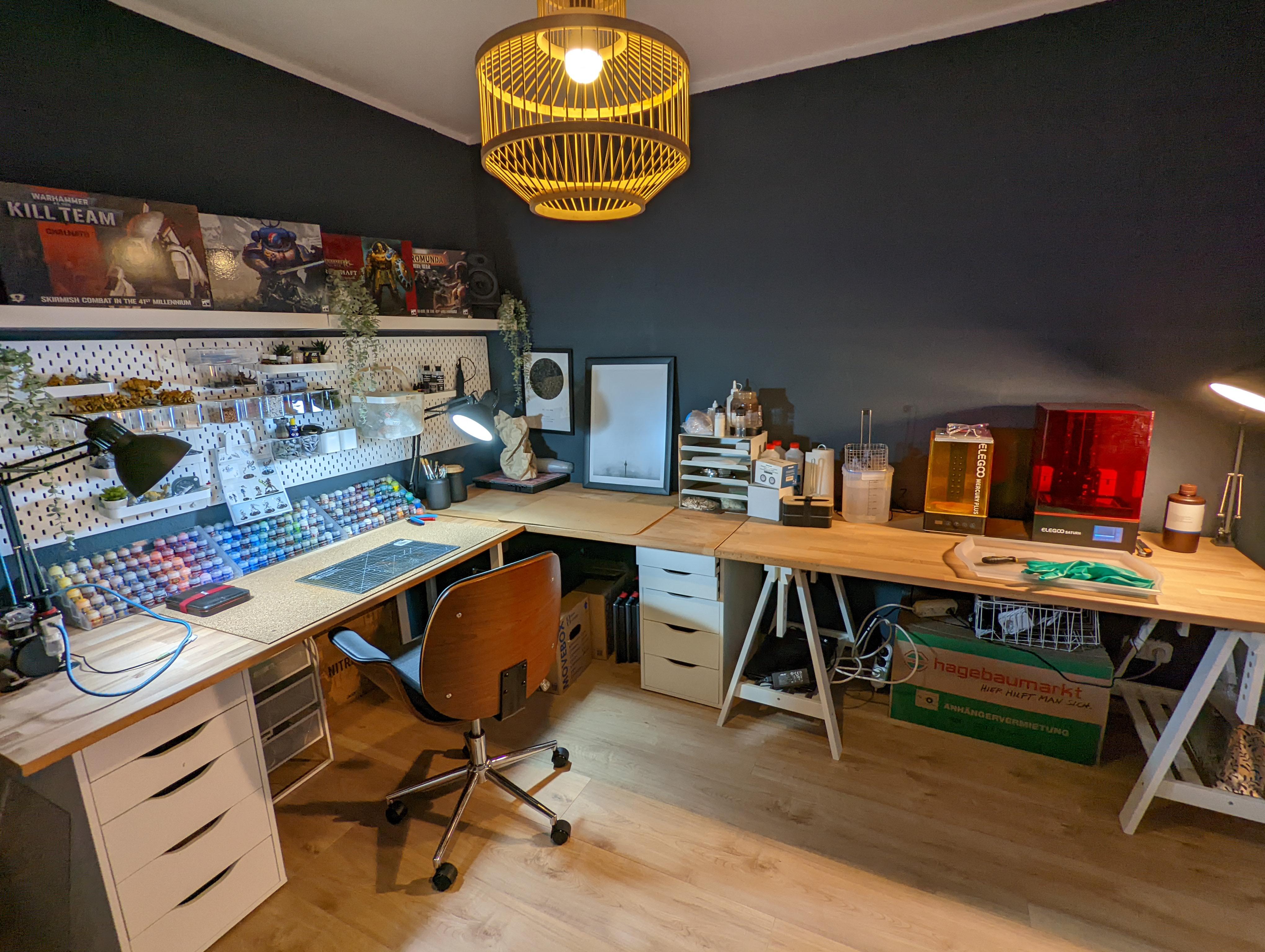 Finally got my own hobbyroom r/Warhammer