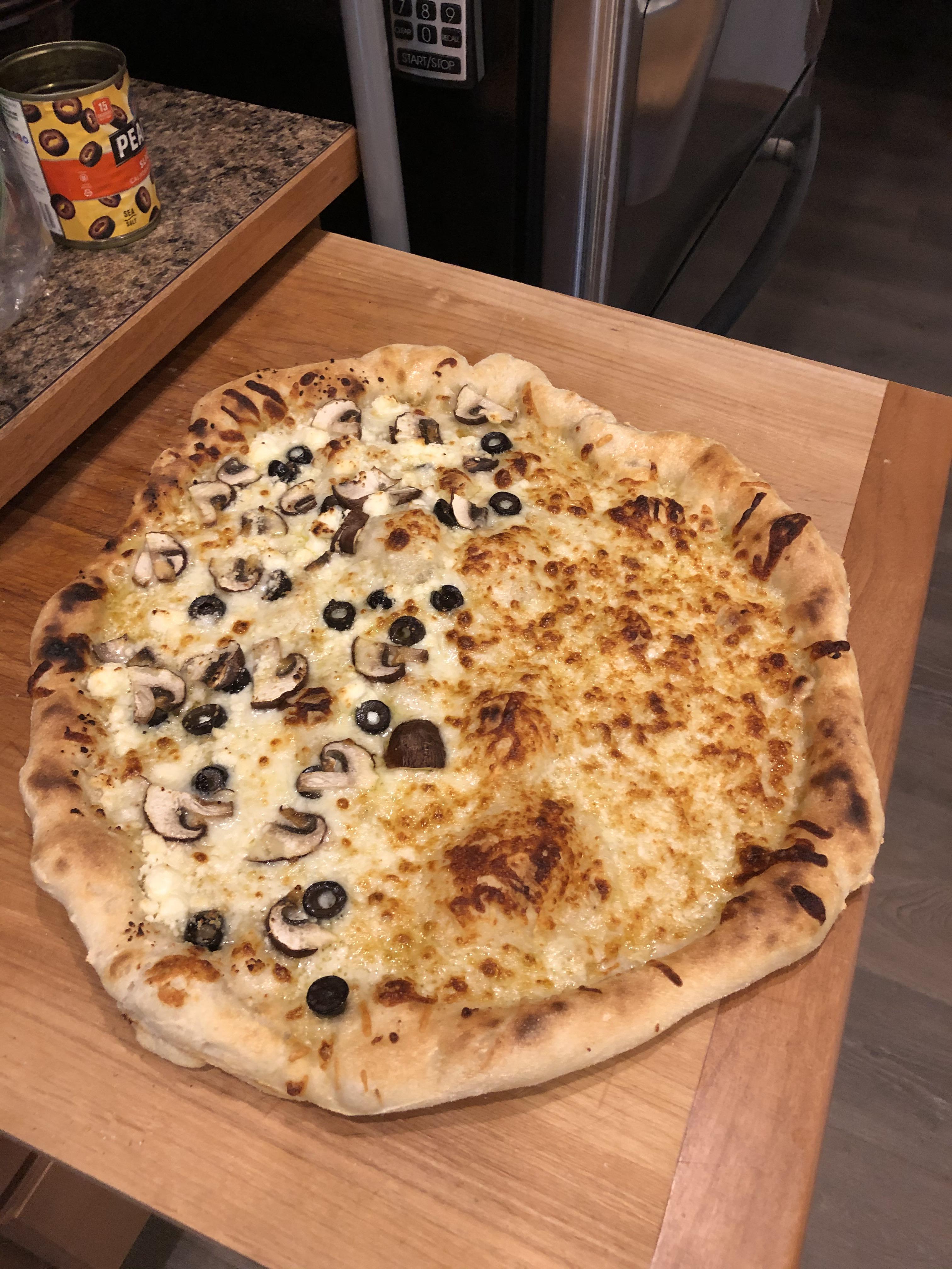Steel Baked with Olive Oil & Garlic Sauce r/Pizza