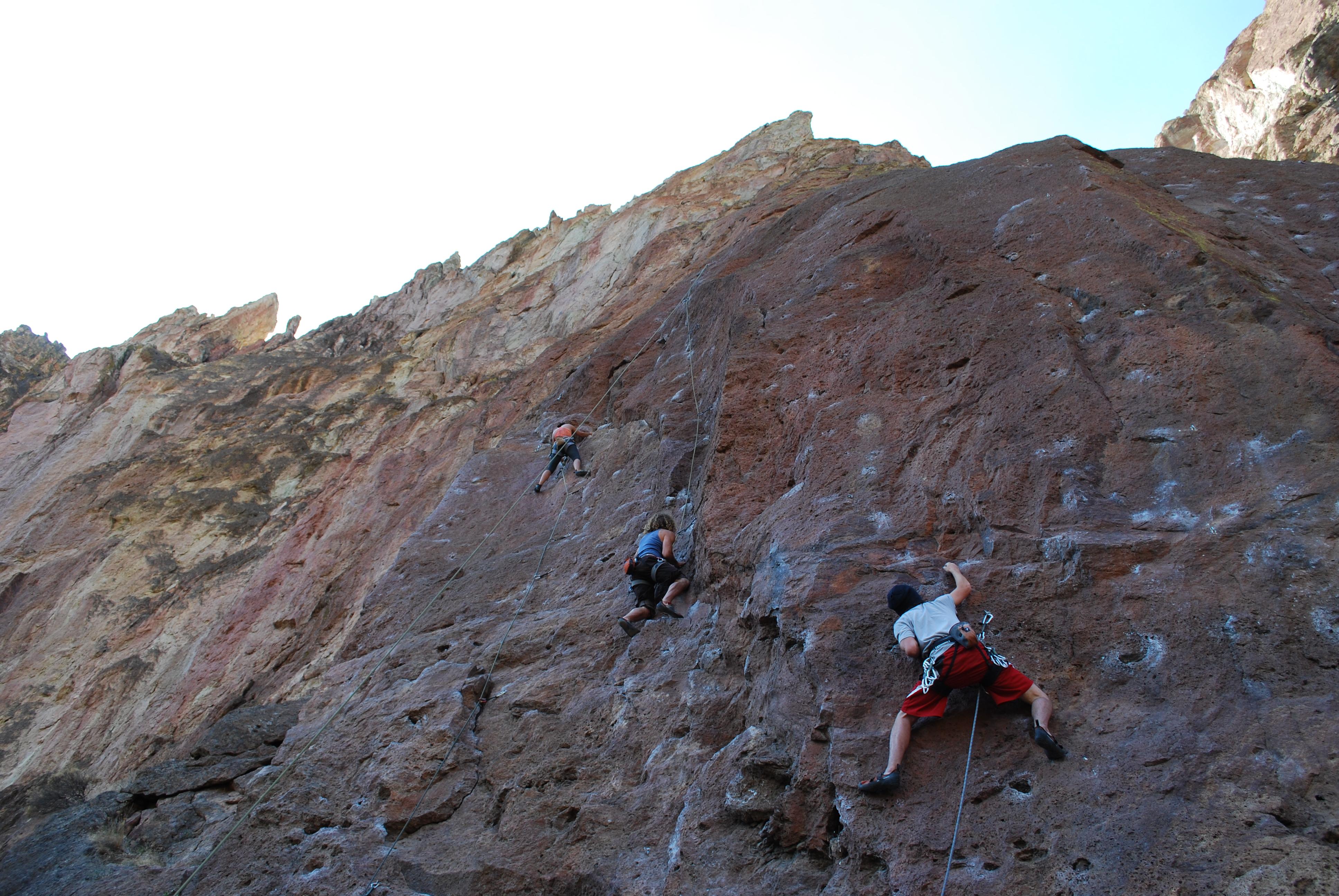 Got the crew out to Smith! r/climbing