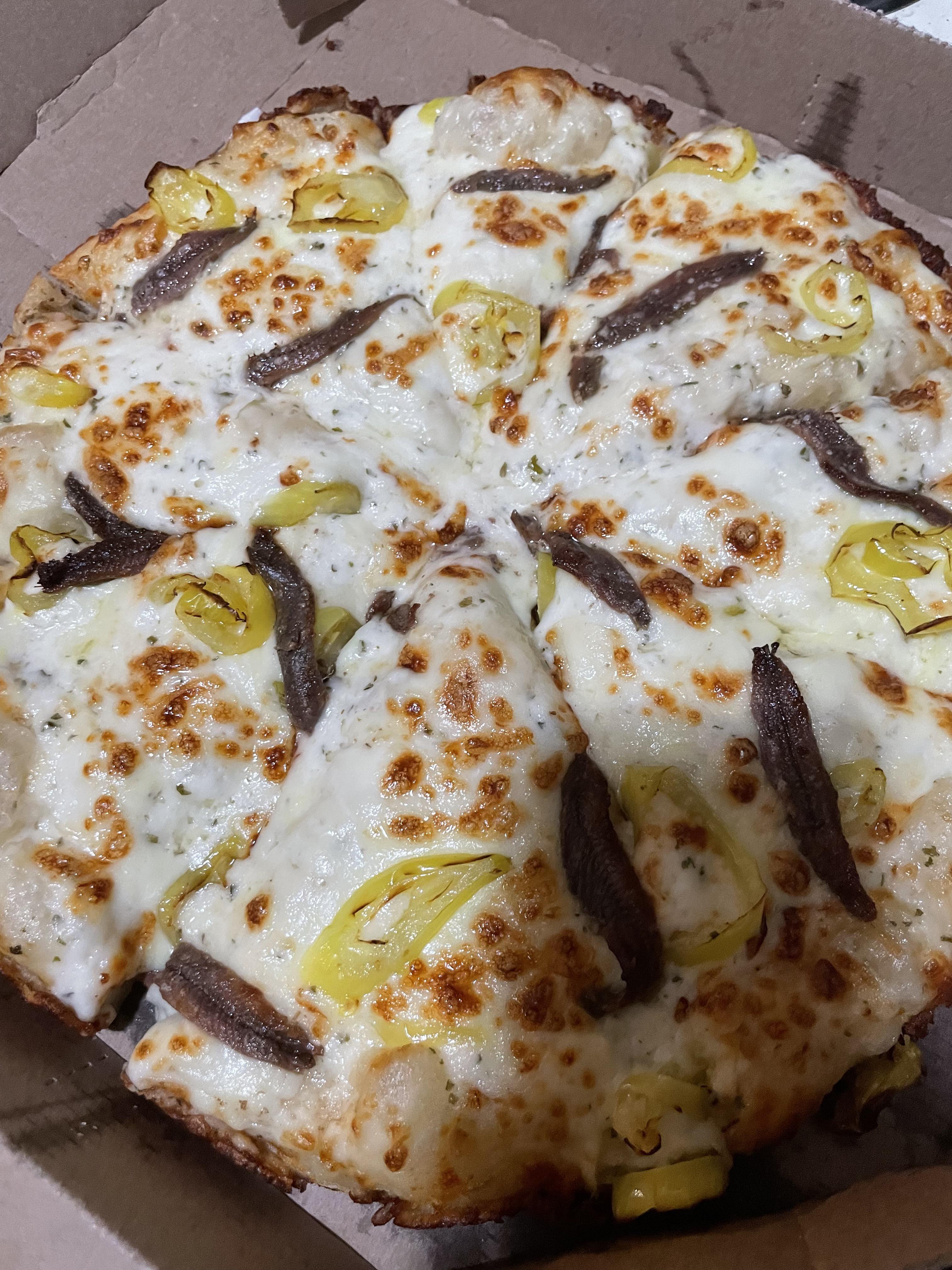 Anchovies, Banana Peppers, Garlic Parm Sauce. Domino’s. r/PizzaCrimes