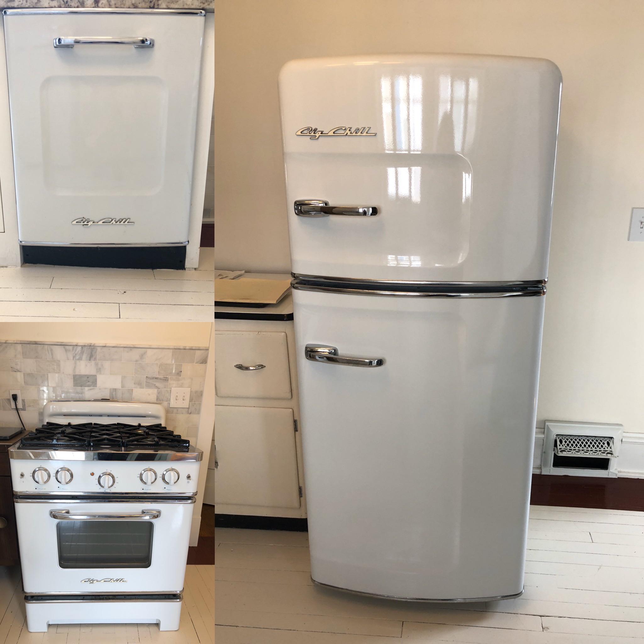 Need to sell these glorious Big Chill appliances. Halp. r/vintage