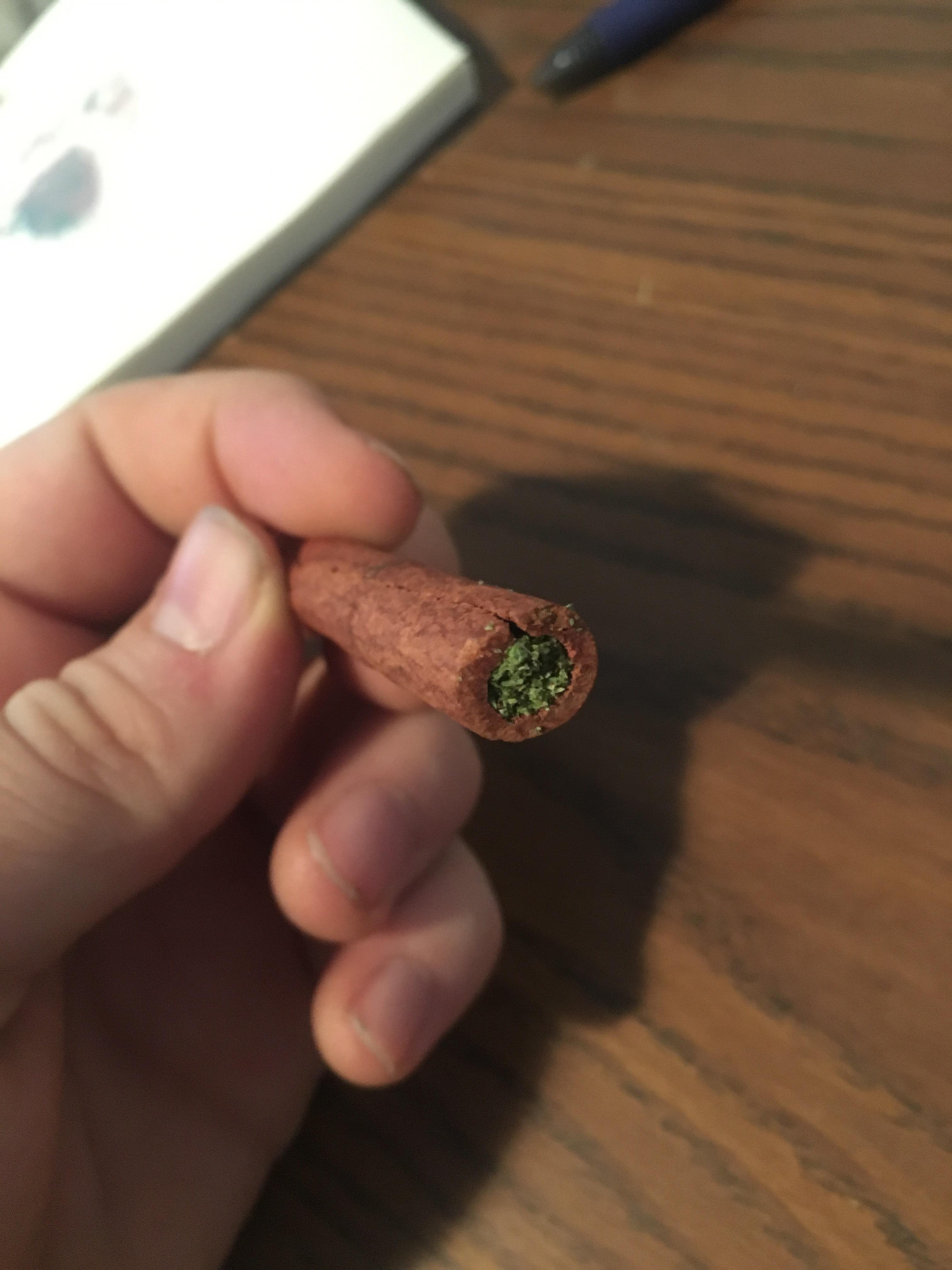 Festive one hitter made of a cinnamon stick r/weed