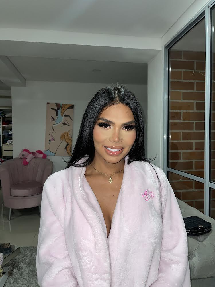 Antonia (u/antotss) - Reddit