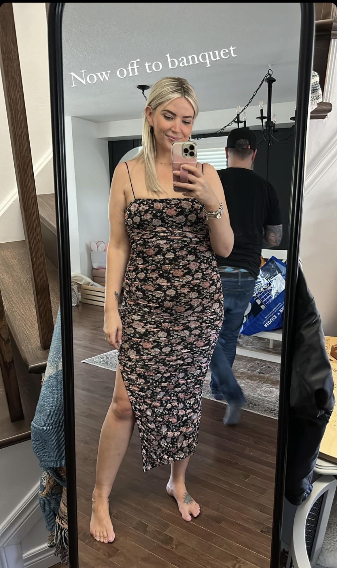 Ah! The REAL reason she had to cut the party short… r/birdspapayasarah