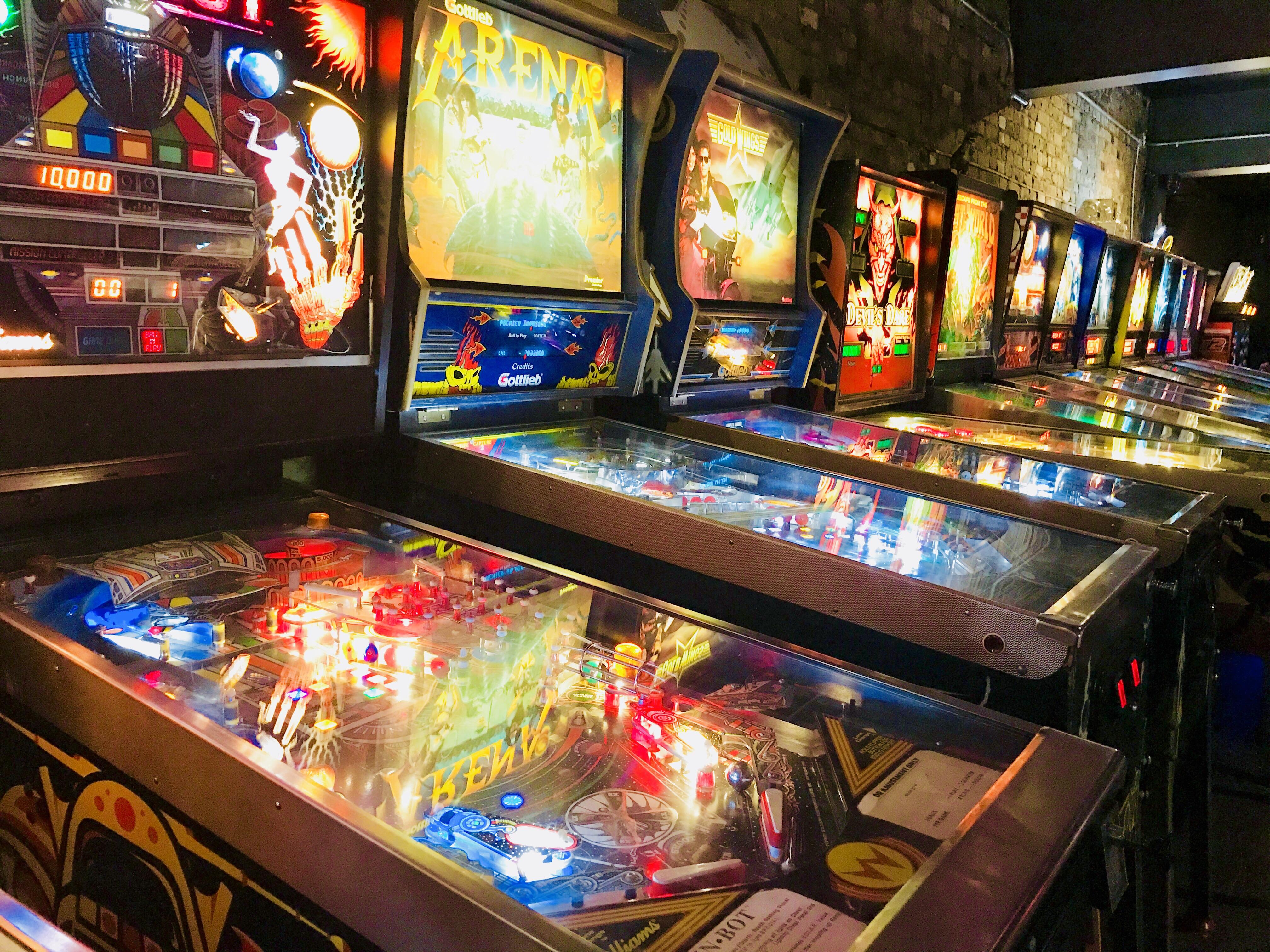 Went to an amazing arcade bar in Toronto last night r/gaming