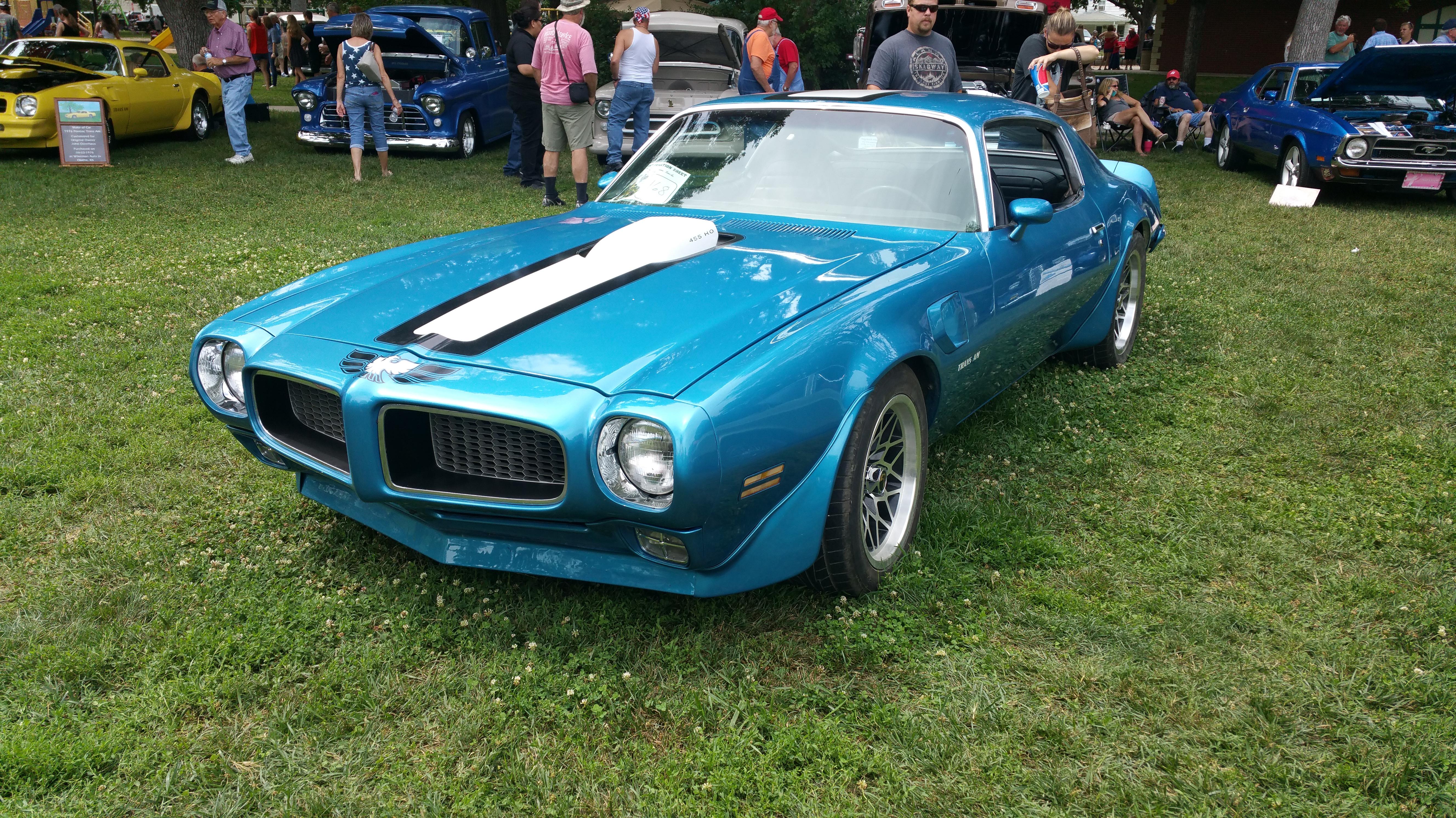 Look at this. Wamego, Ks r/Pontiac