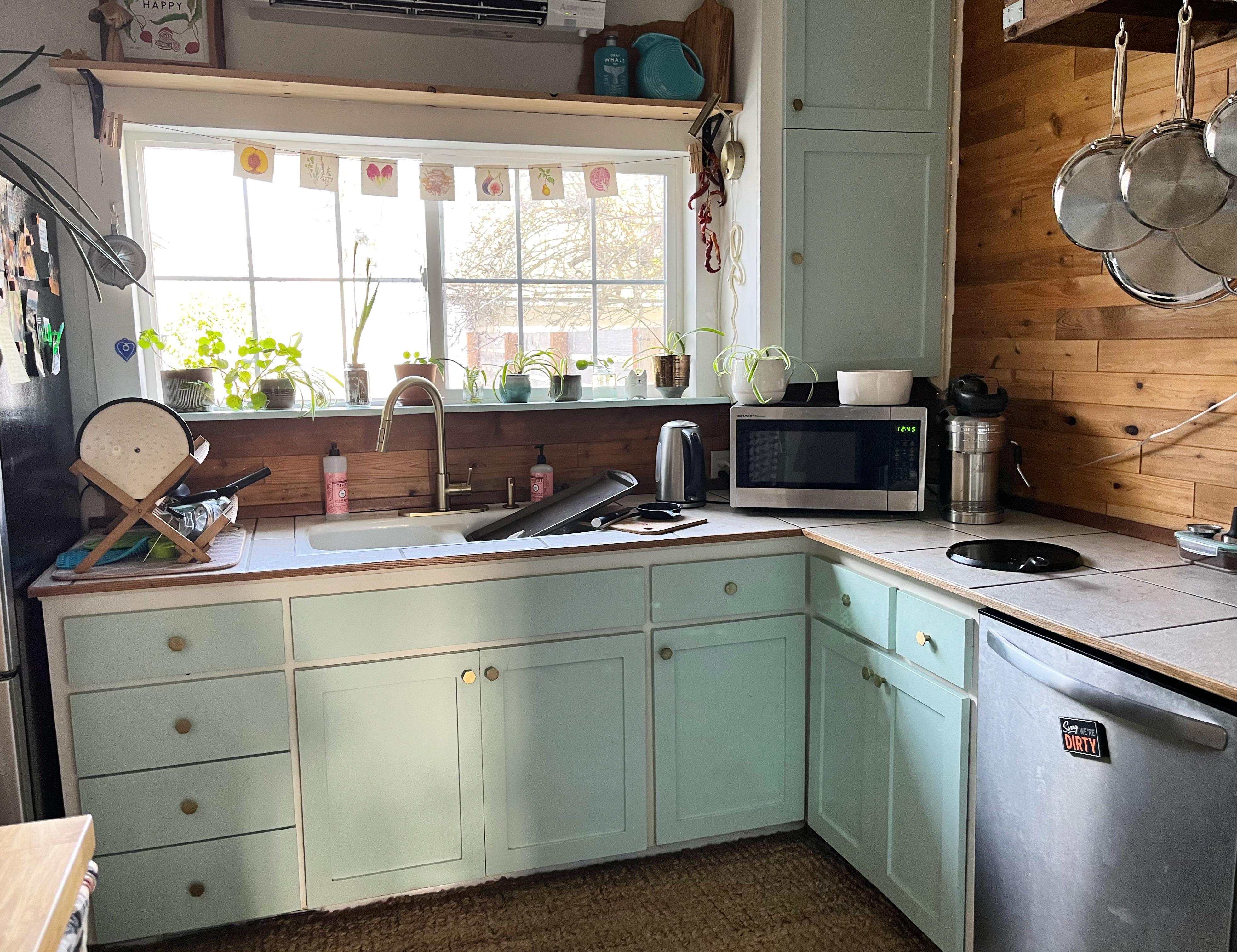 What color and material would you for the countertops in this