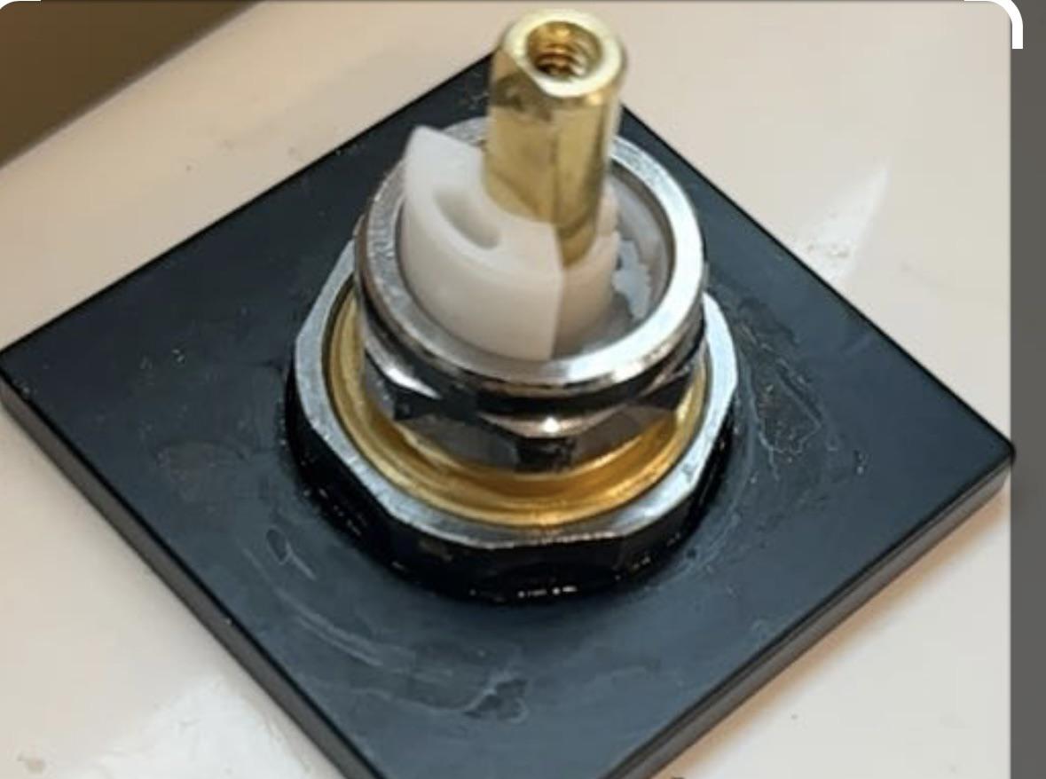 Handle turns wrong way? r/Plumbing