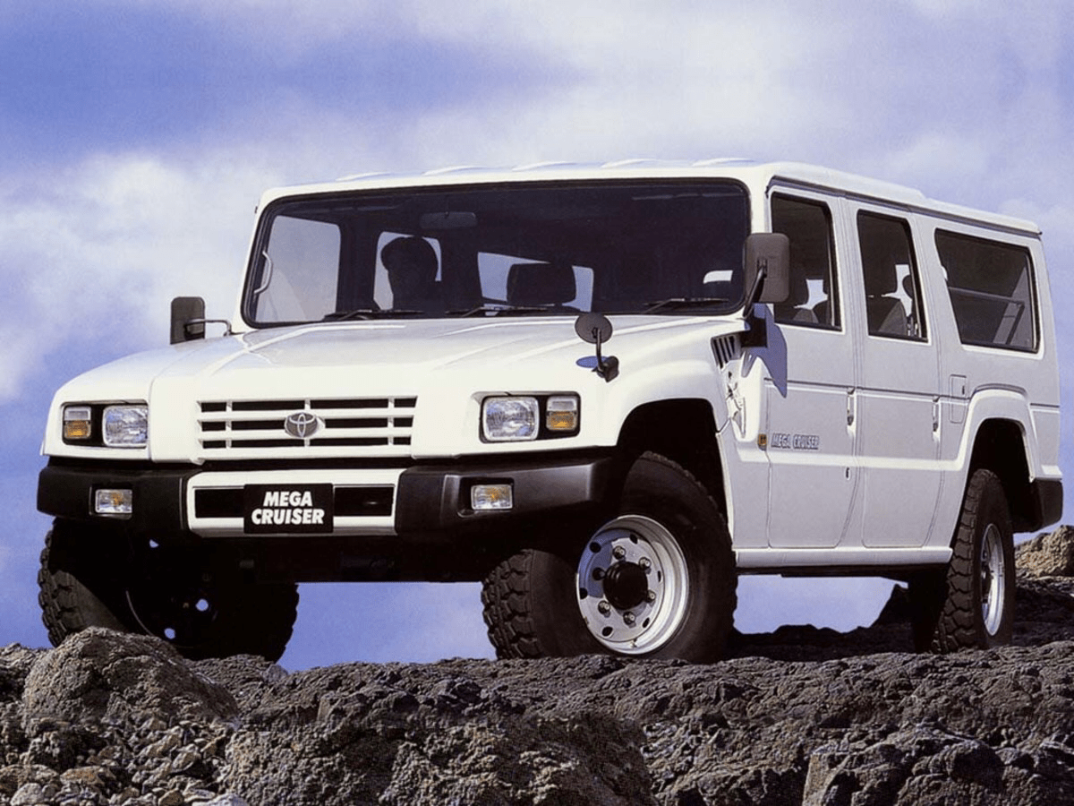 The 2002 Toyota Mega Cruiser based of the Hummer H1 r/Autos