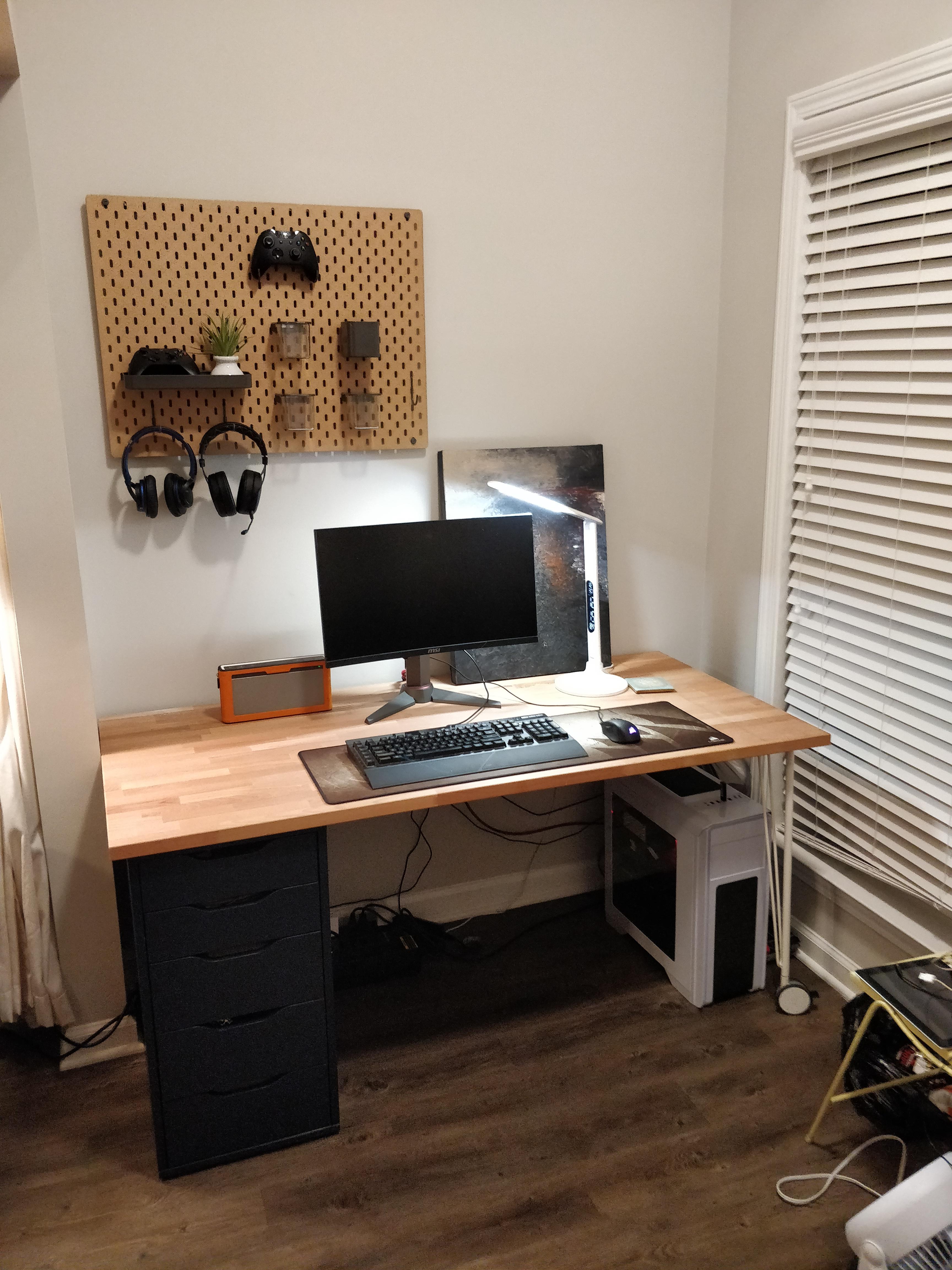 Day 1 (after using a tiny plastic fold up table for a year)!!! r