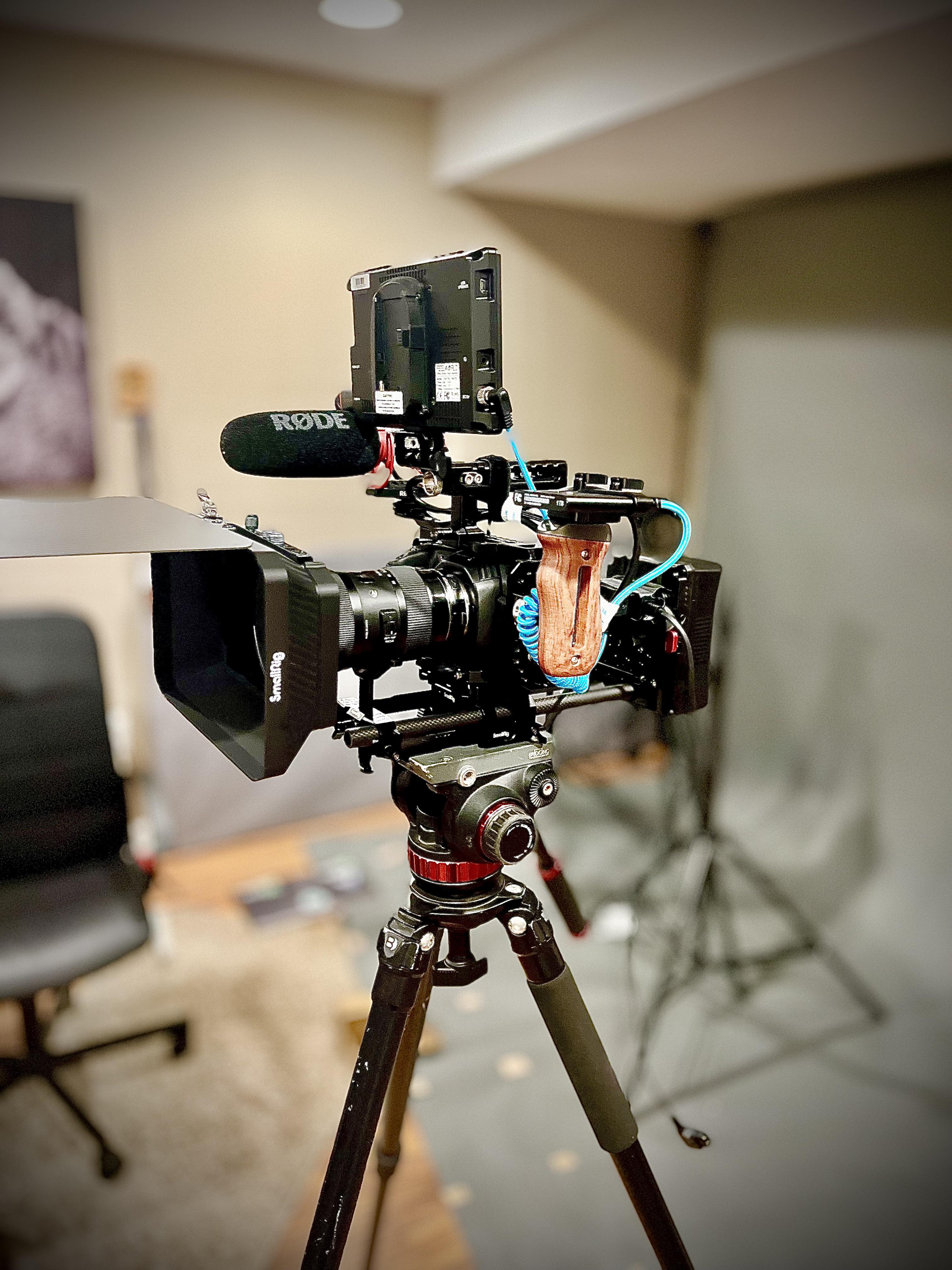 My Bmpcc 4K rig.. need a follow focus and I’m done! Now I just need to