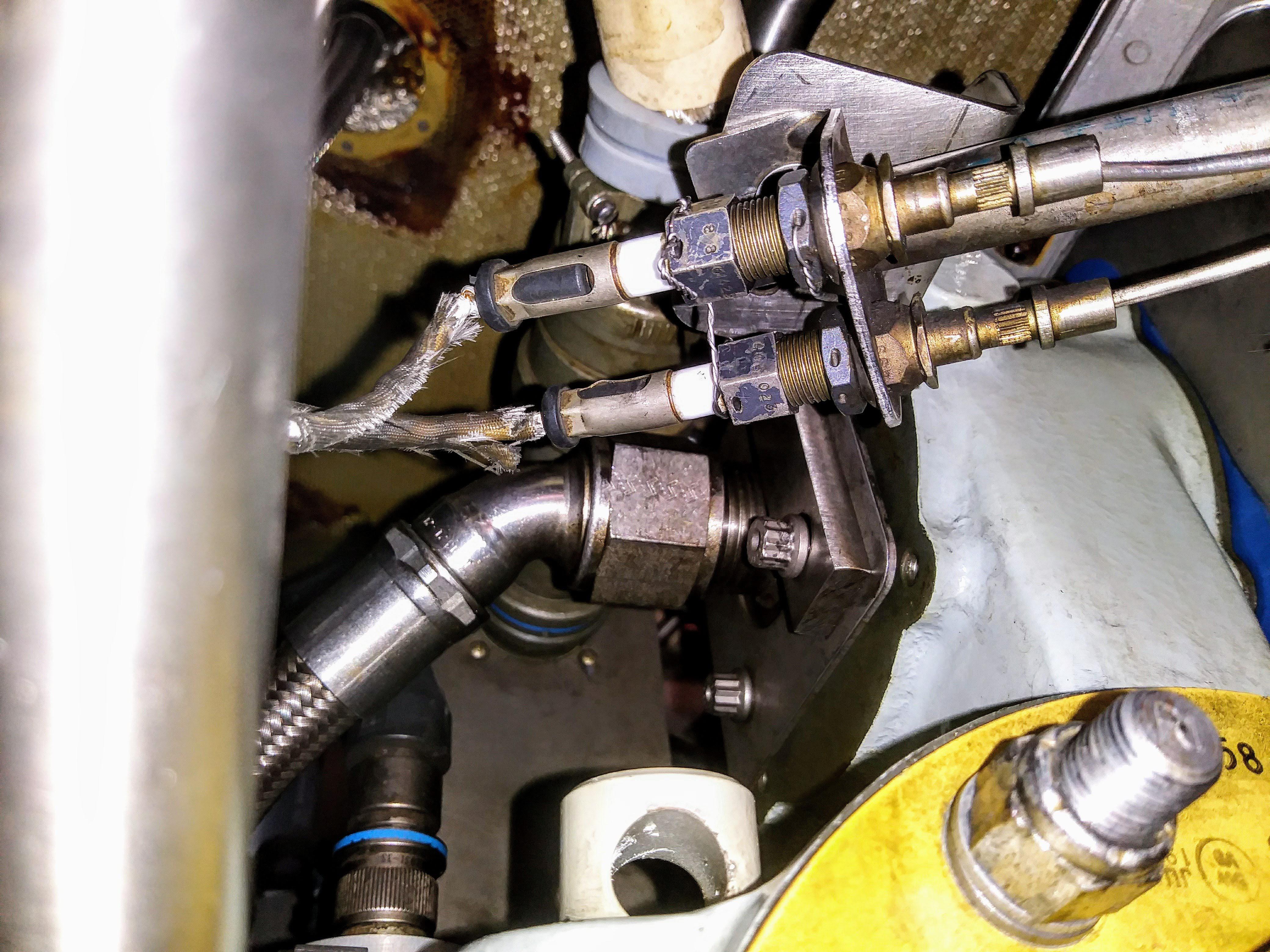 Lefty loosey righty tighty..... r/aviationmaintenance