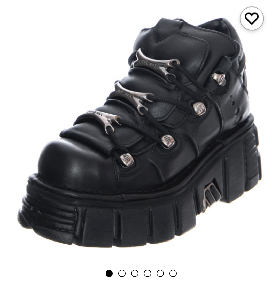 Hi I wanna buy this shoes. Are new rock shoes comfortable? And true to