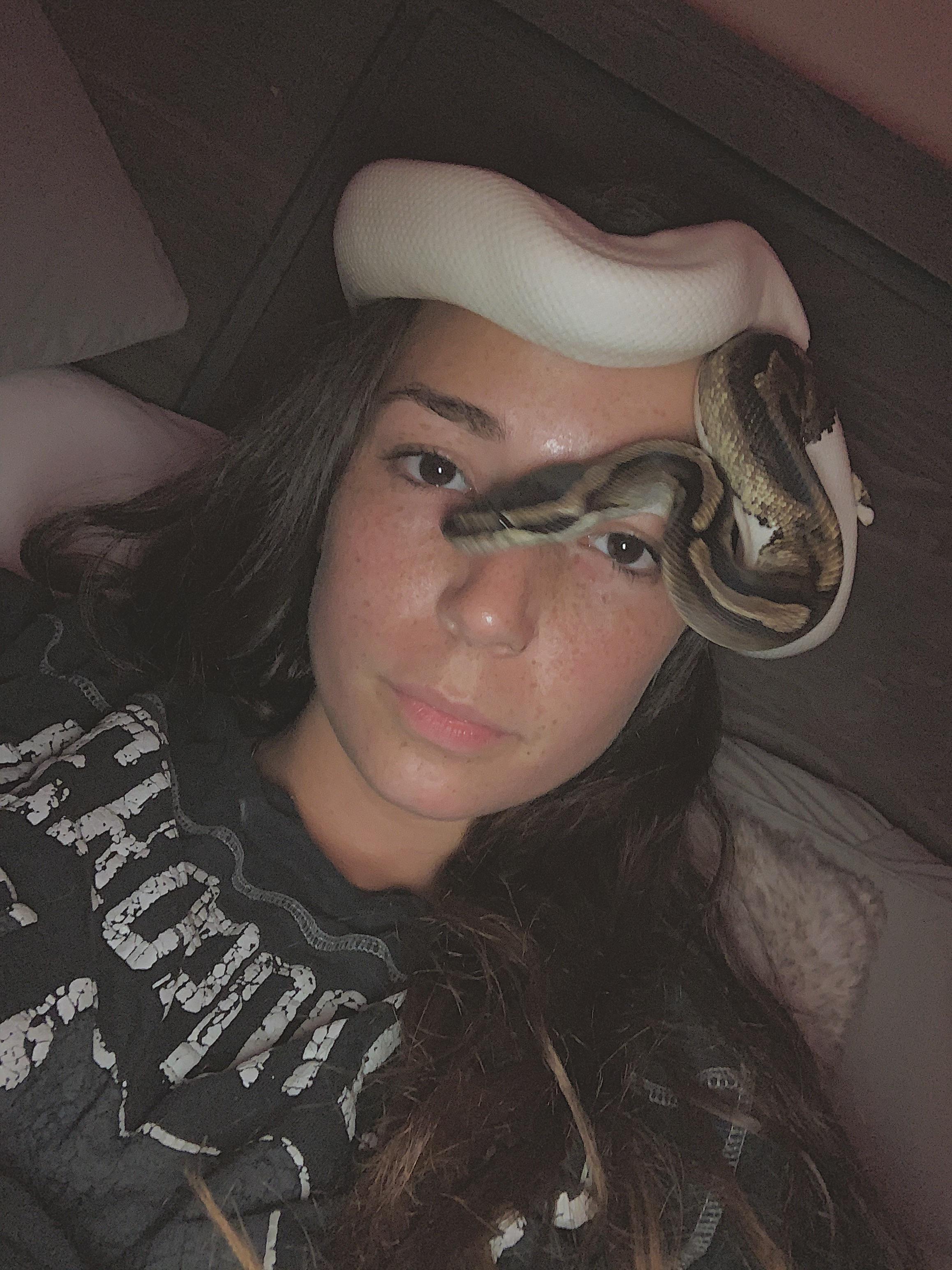 Real life Medusa r/Sneks