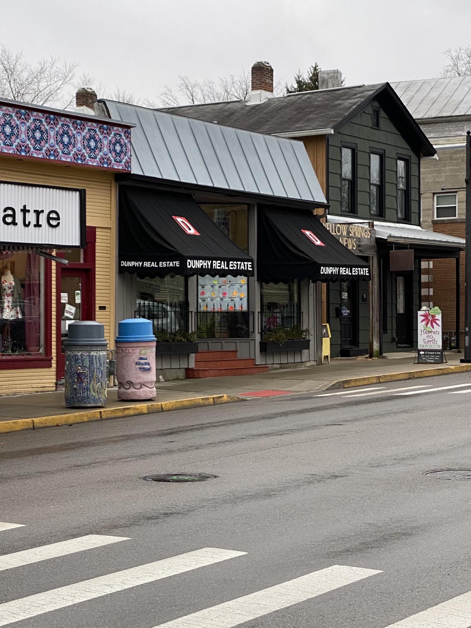 Yellow Springs, Ohio r/Modern_Family