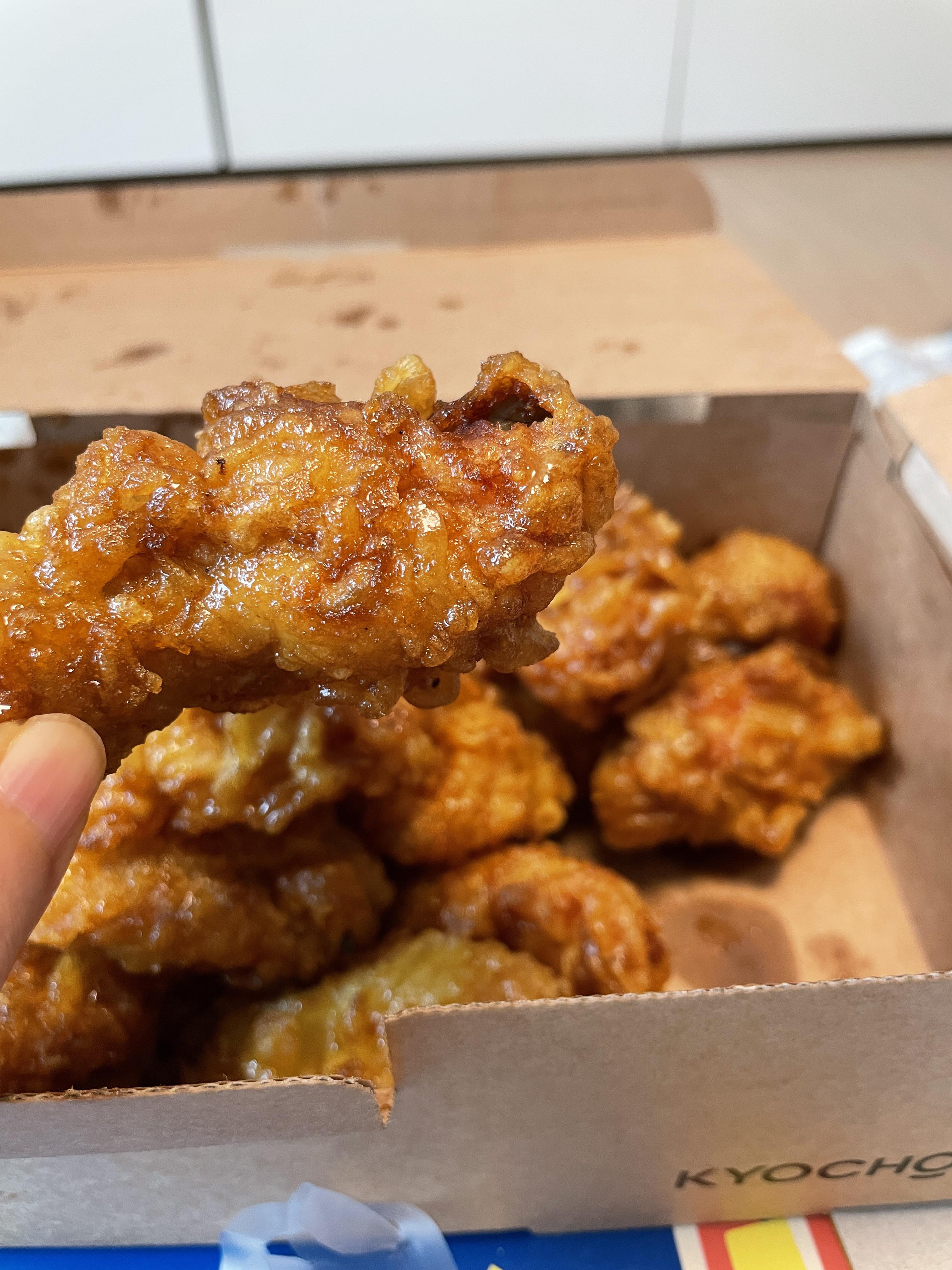 It's saturday🙌 Kyochon chicken and beer time r/KoreanFood