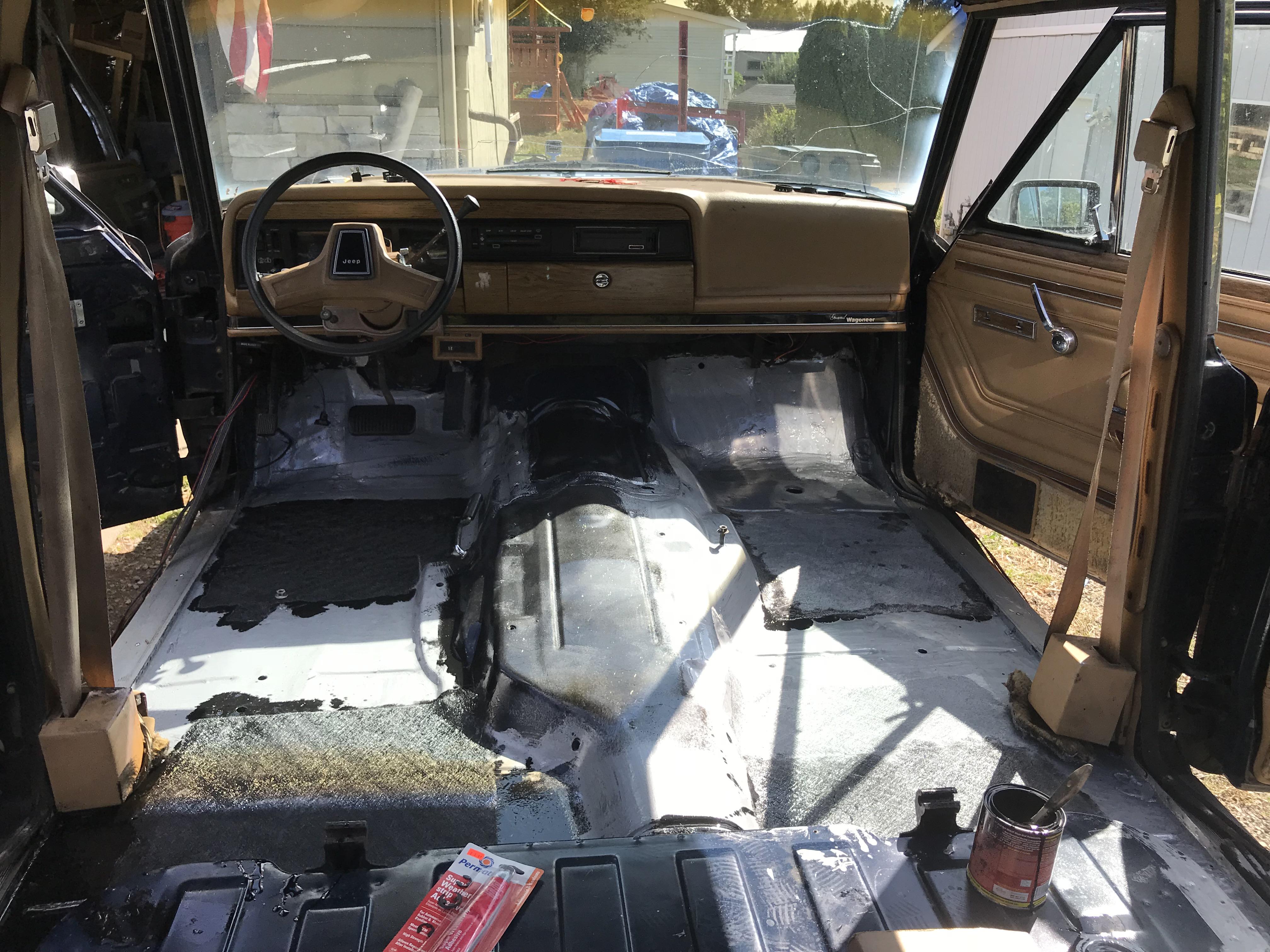 POR15 floor n trunk repair kit. Shipped w/2 different colors of POR15