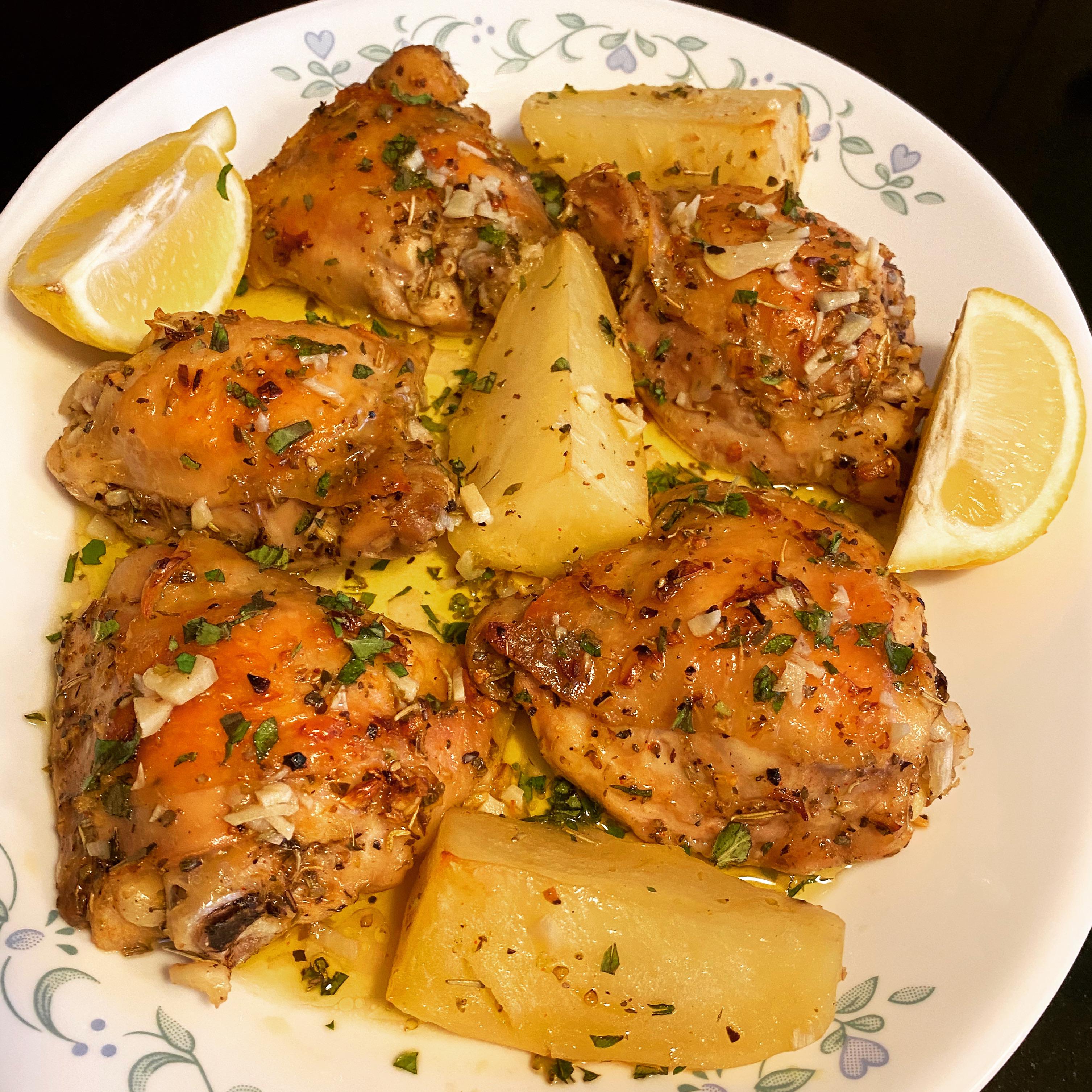 [Homemade] Greek Lemon Chicken and Potatoes r/tonightsdinner