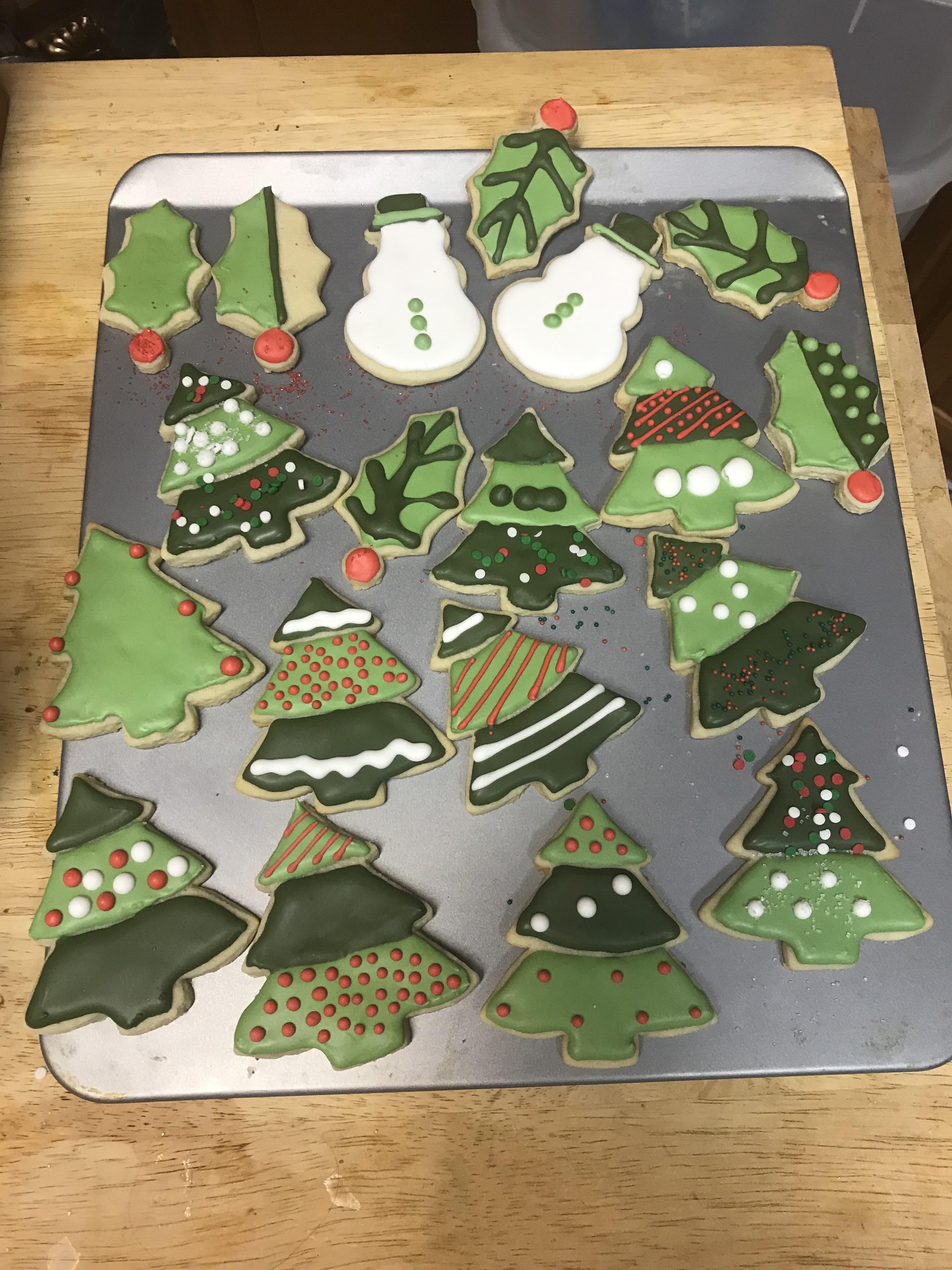 First time making sugar cookies and RI from scratch, a few of the six