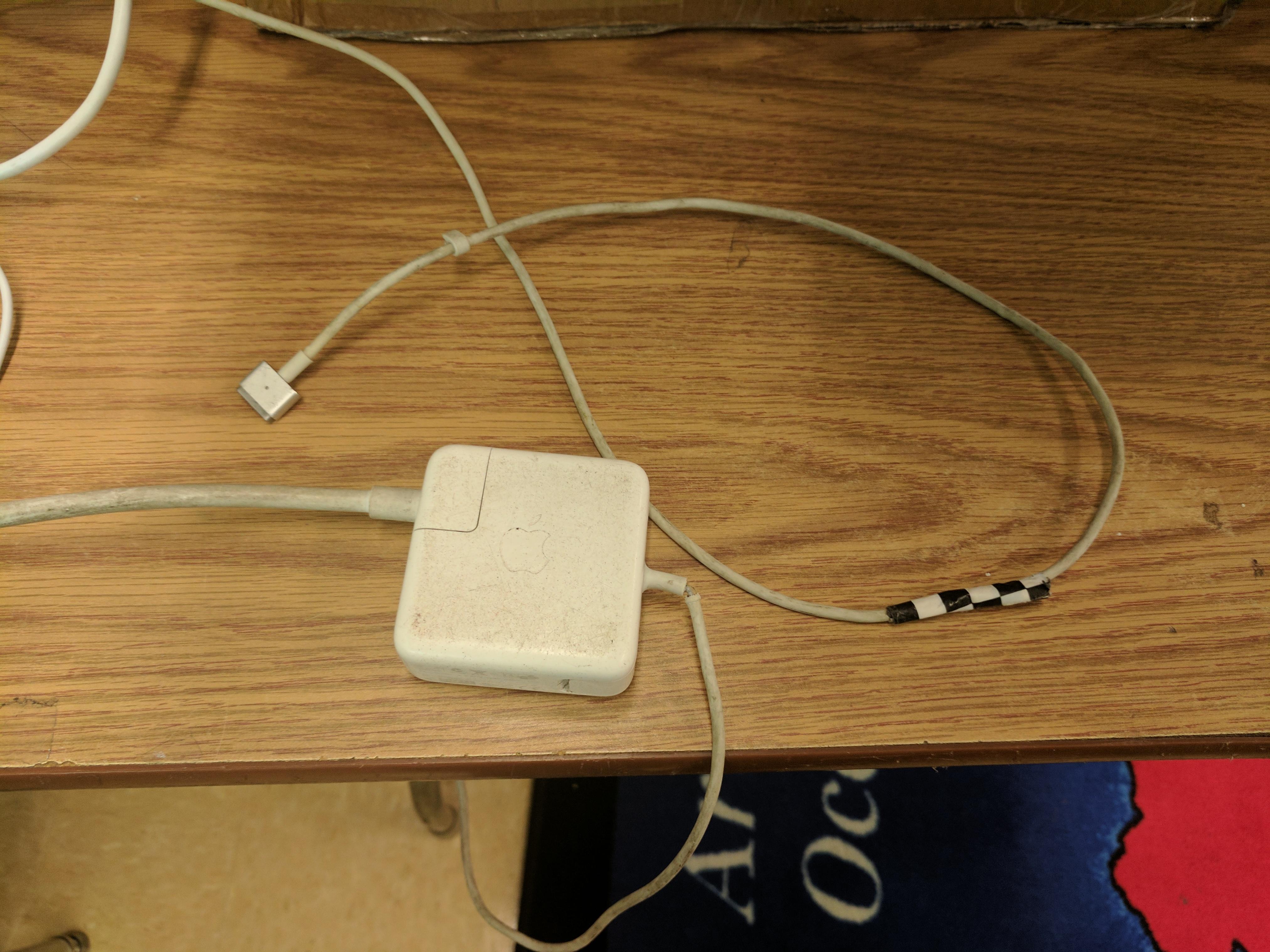 My macbook wont charge.... techsupportgore