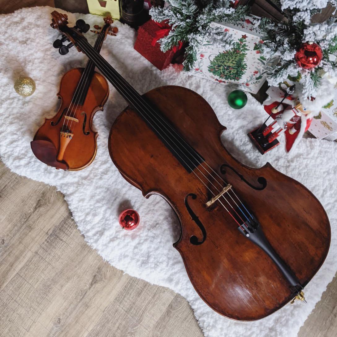 Cello and violin getting ready for Christmas! r/Cello