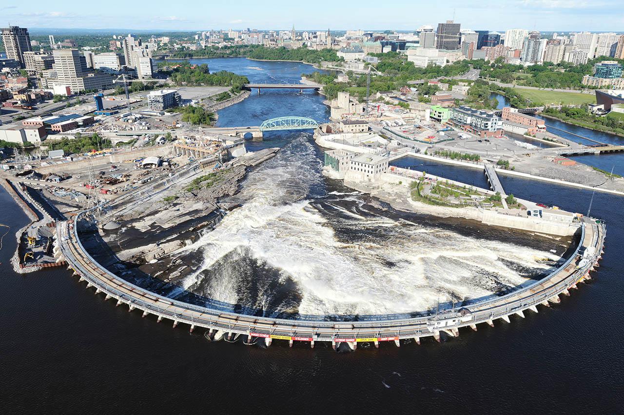 Completed in 1909, the Chaudière Falls dam, straddles the Ottawa river