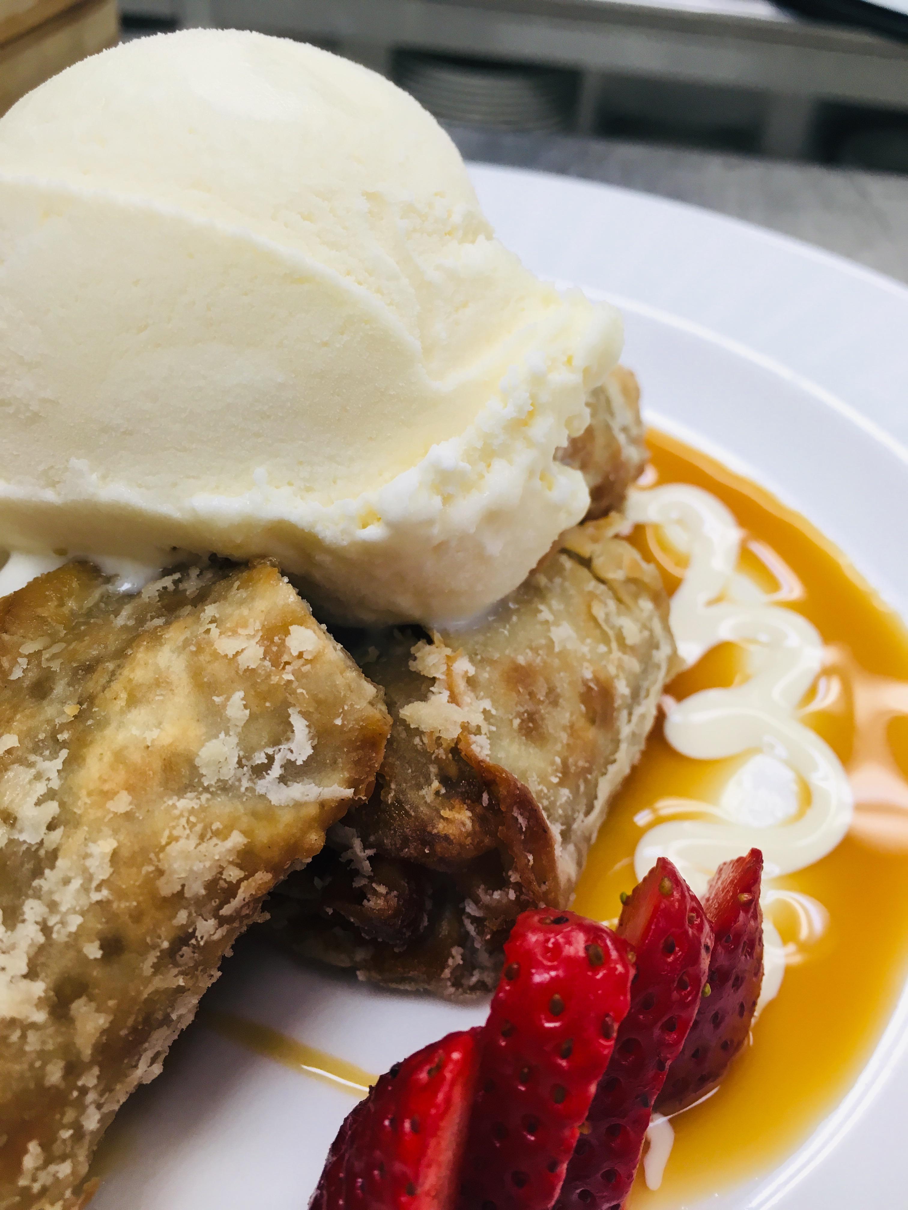 Banana’s Foster Egg Rolls r/FoodPorn