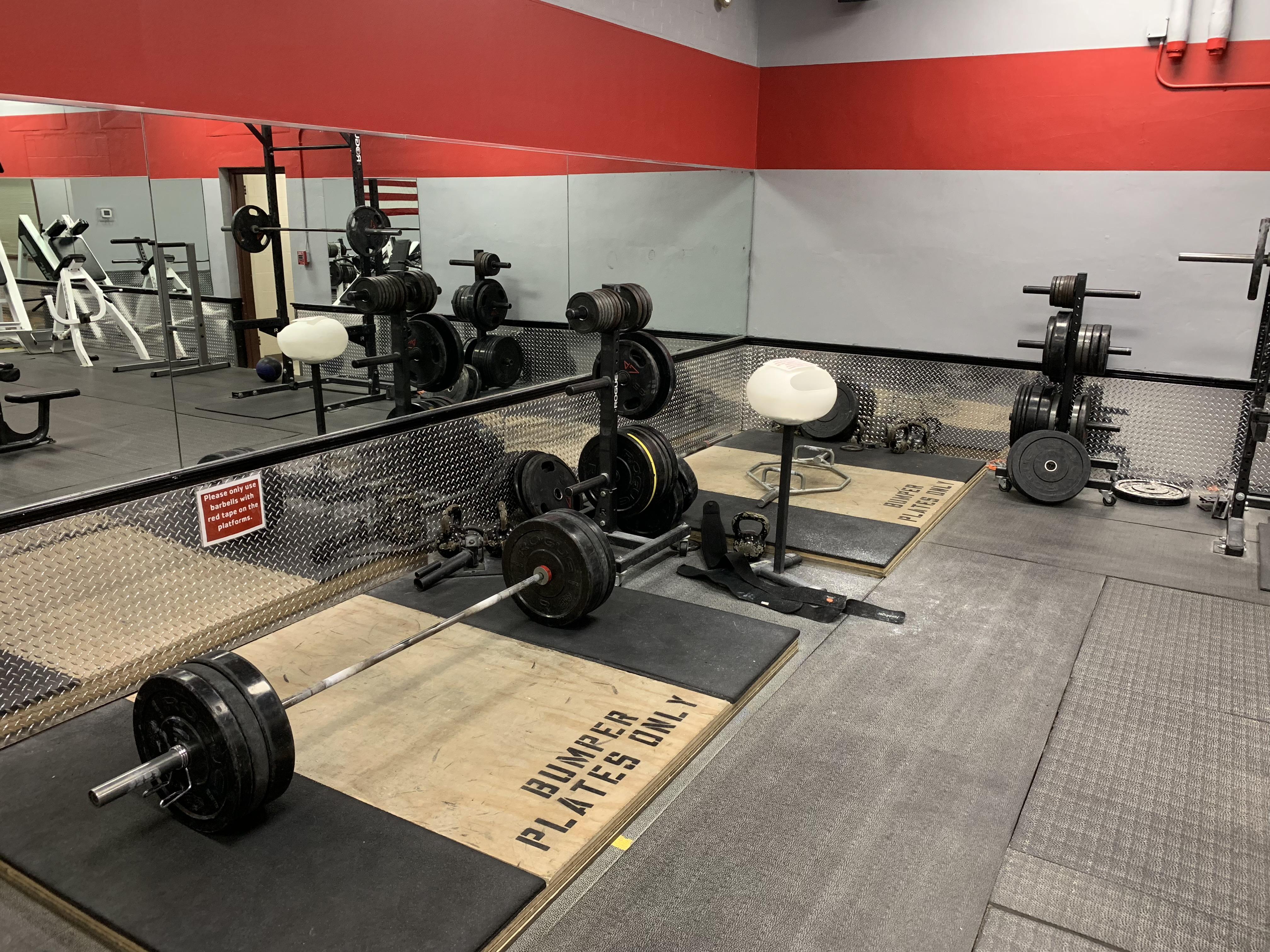My local YMCA! r/weightlifting