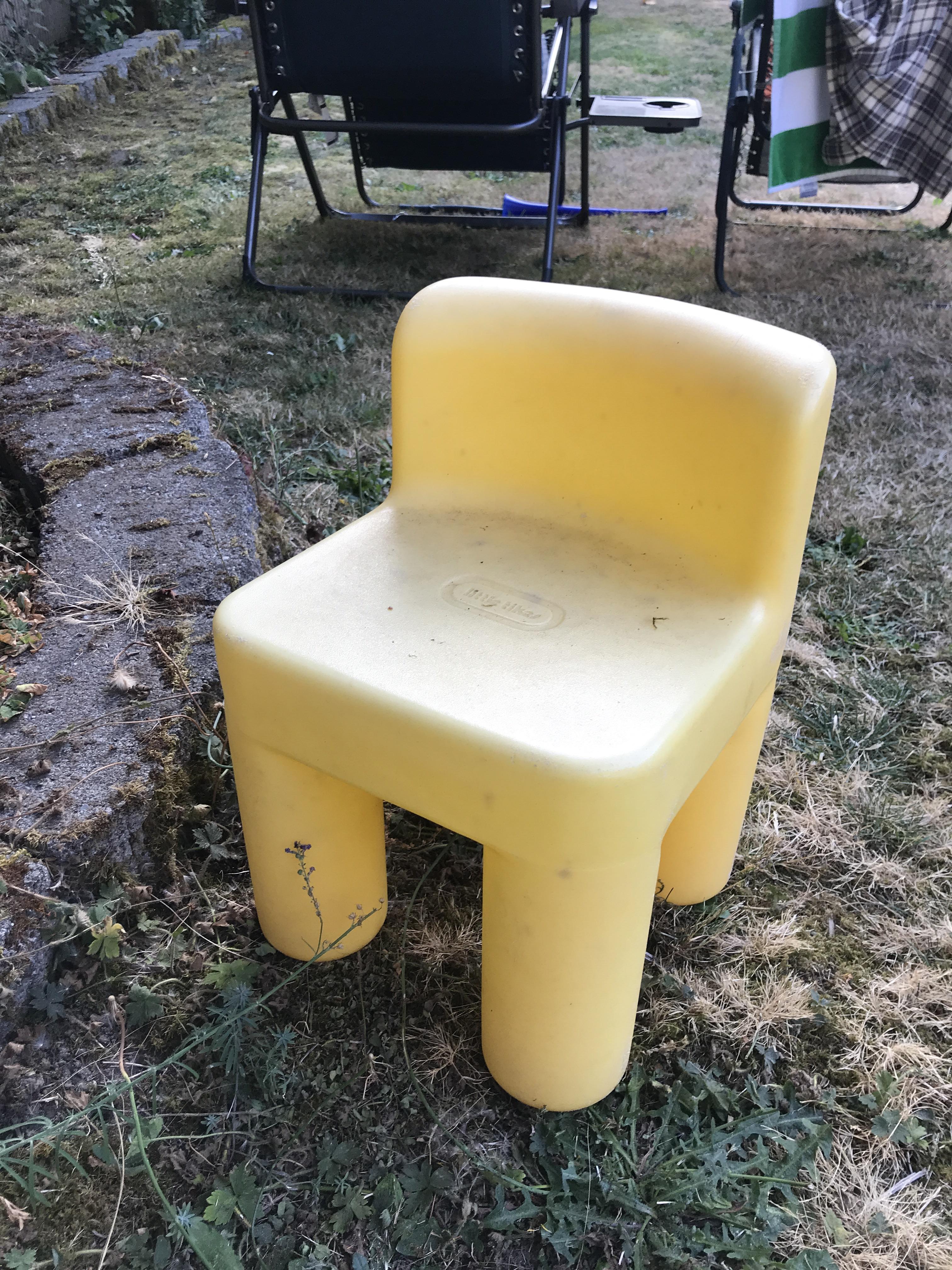 This Yellow Chair r/nostalgia
