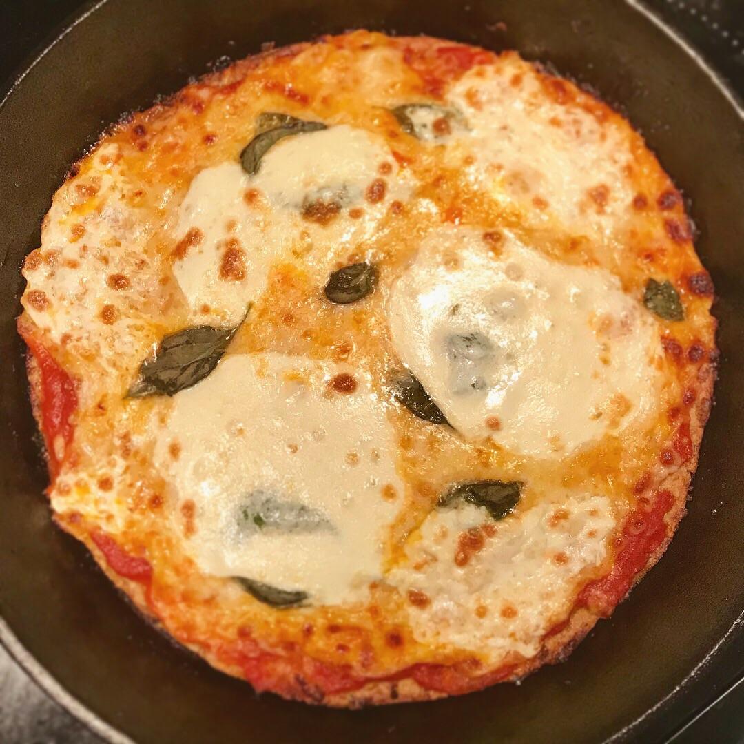 Skillet Keto Pizza r/Keto_Food