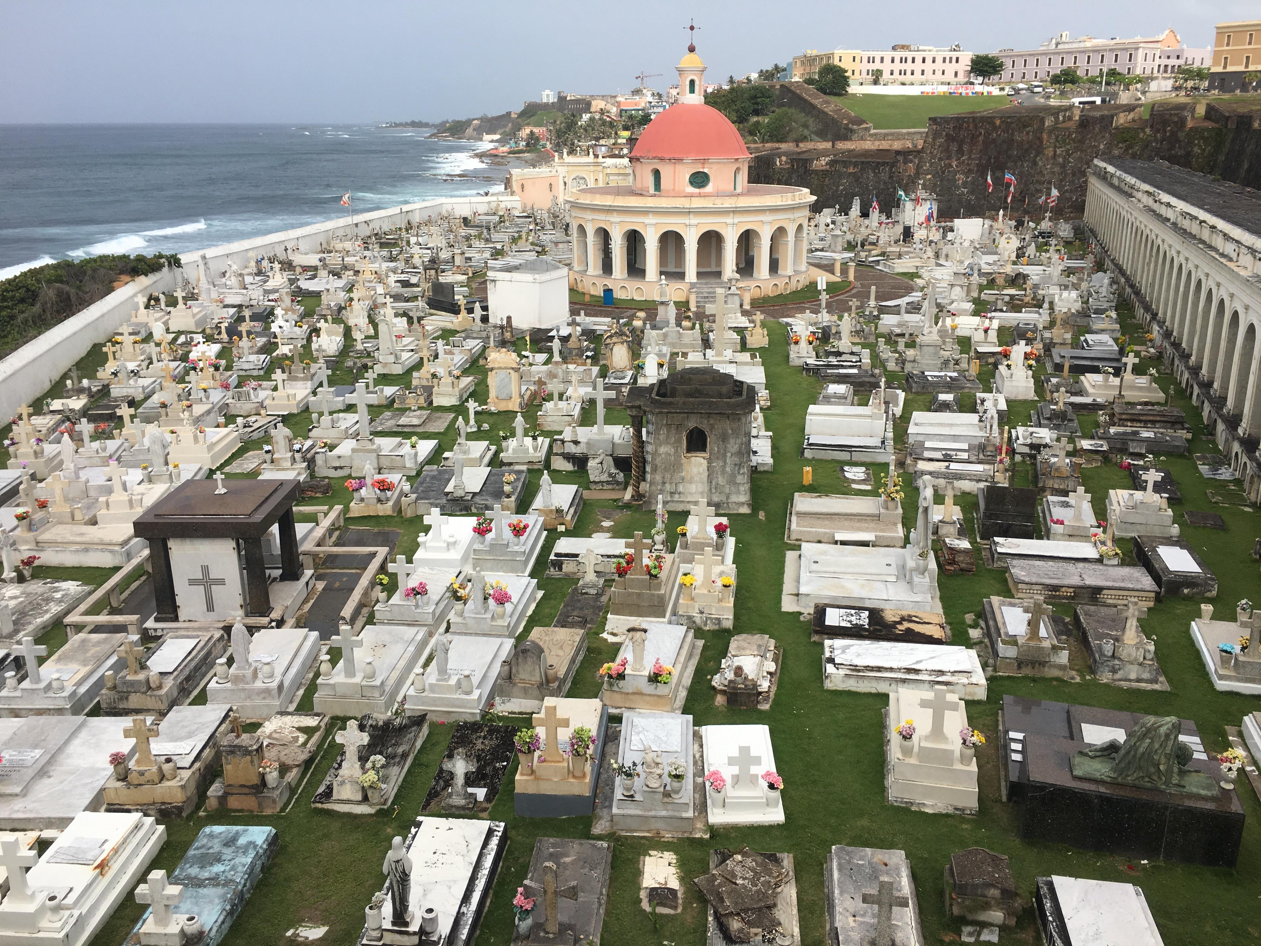 The epitome of peaceful rest. Santa Maria Magdalena de Pazzis Cemetery