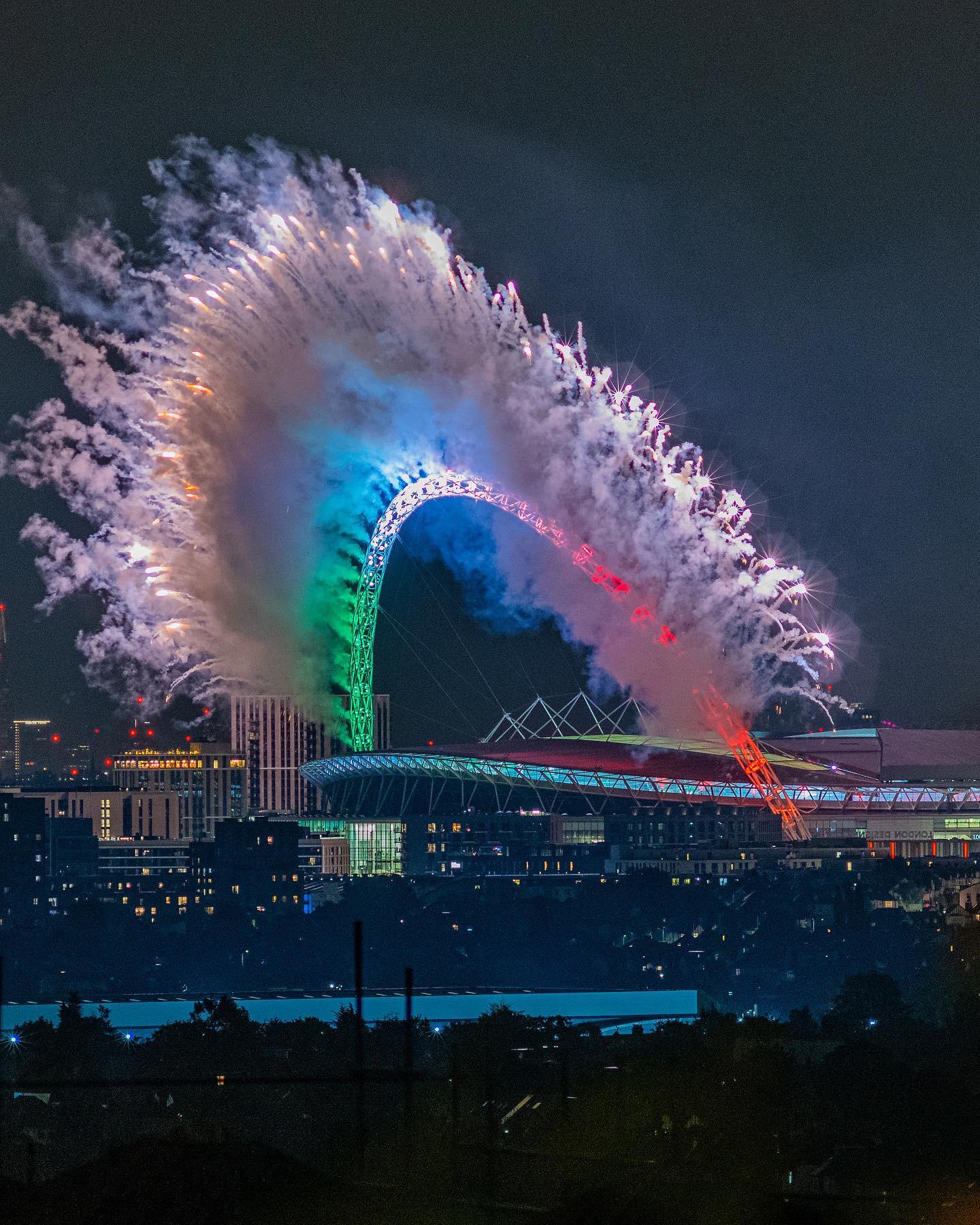 Oh well, at least the fireworks were cool. As seen from Football Lane in Harrow on the Hill r