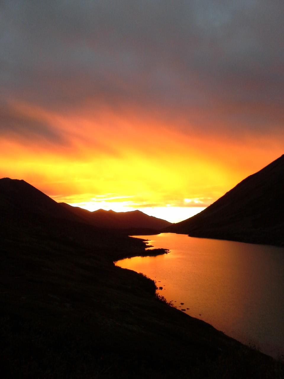 Symphony Lake in Eagle River, Alaska. r/hiking
