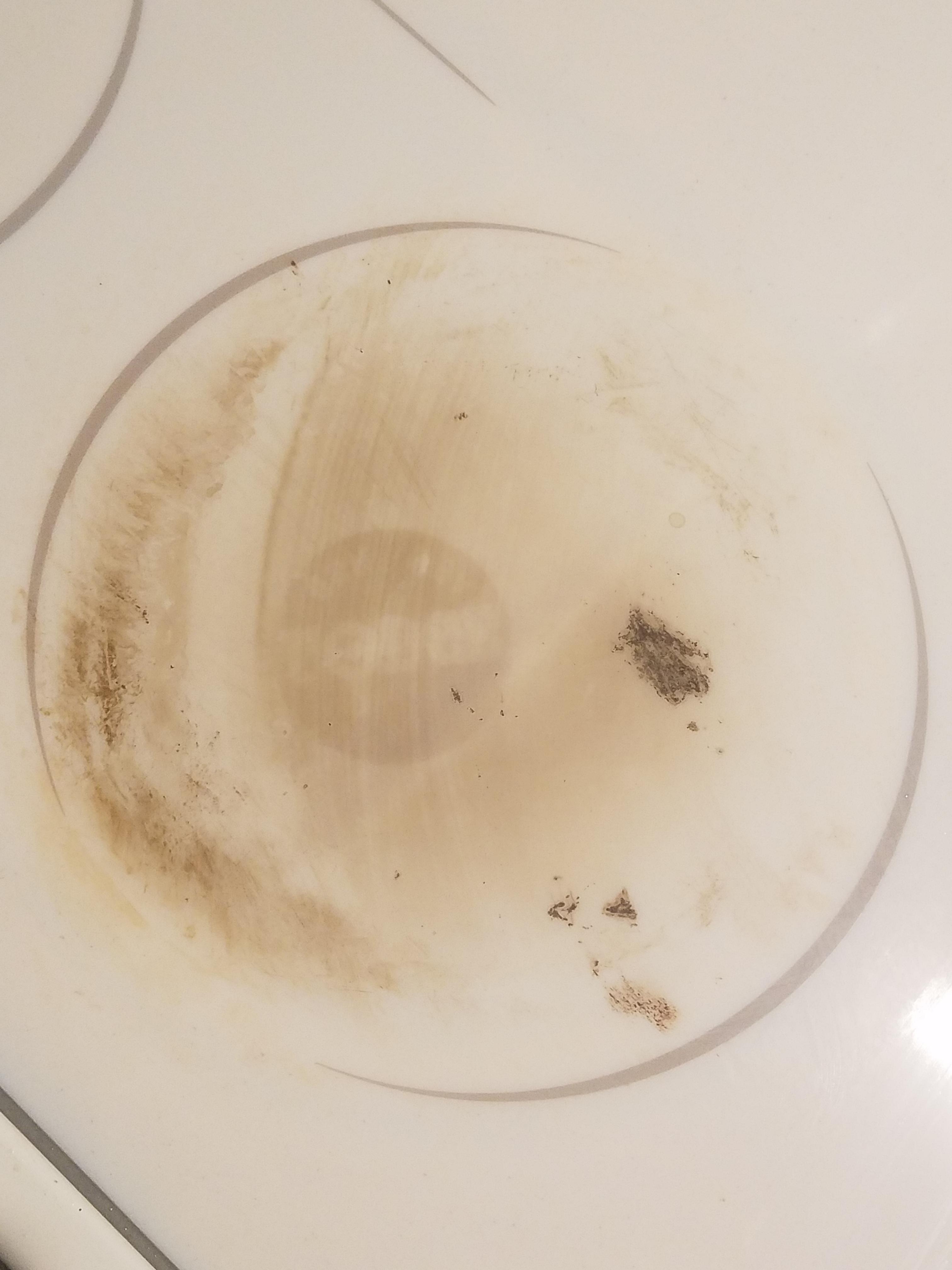 Cast iron on white glass stovetop be like r/castiron