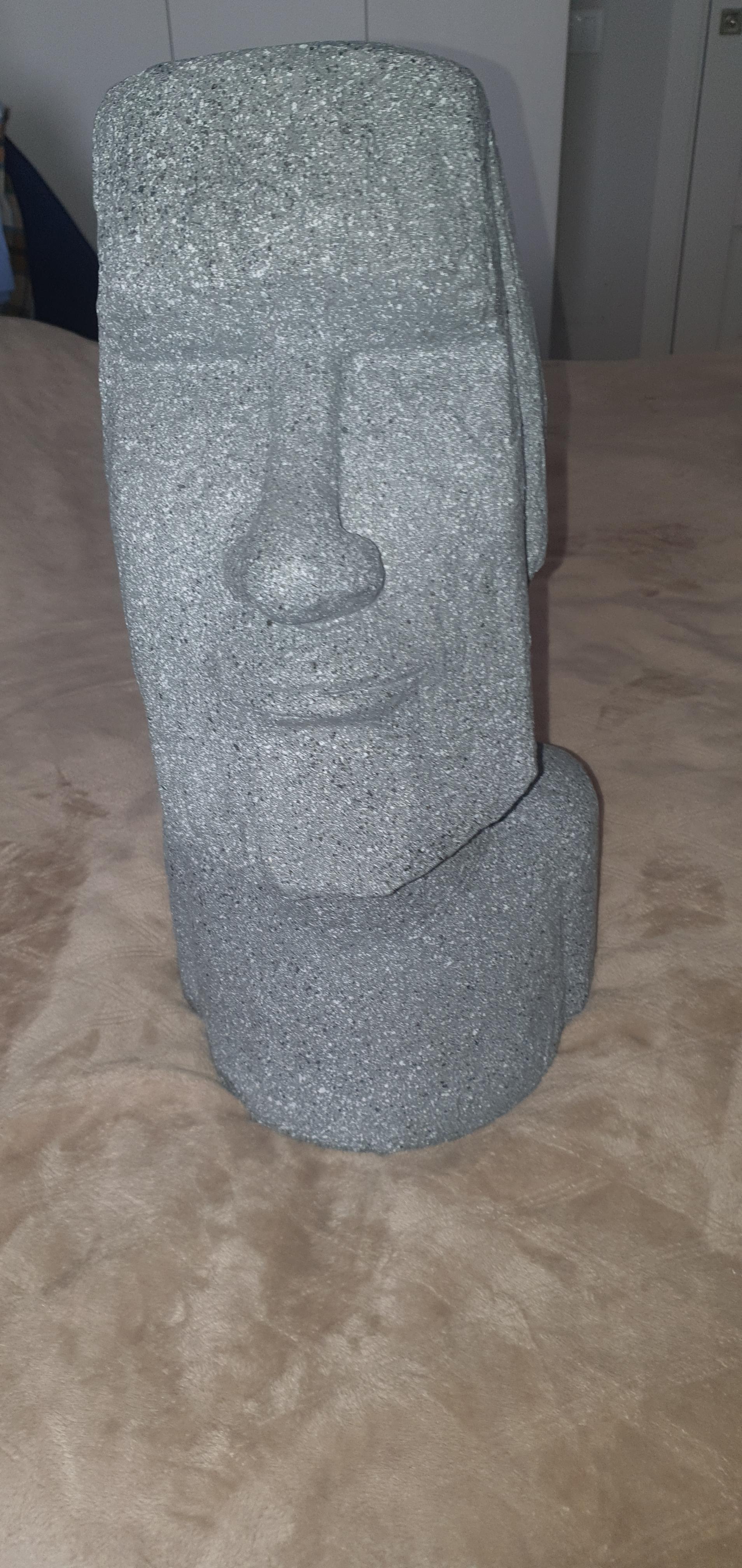 why need a cringe anime body pillow when you can have a 🗿 r/memes