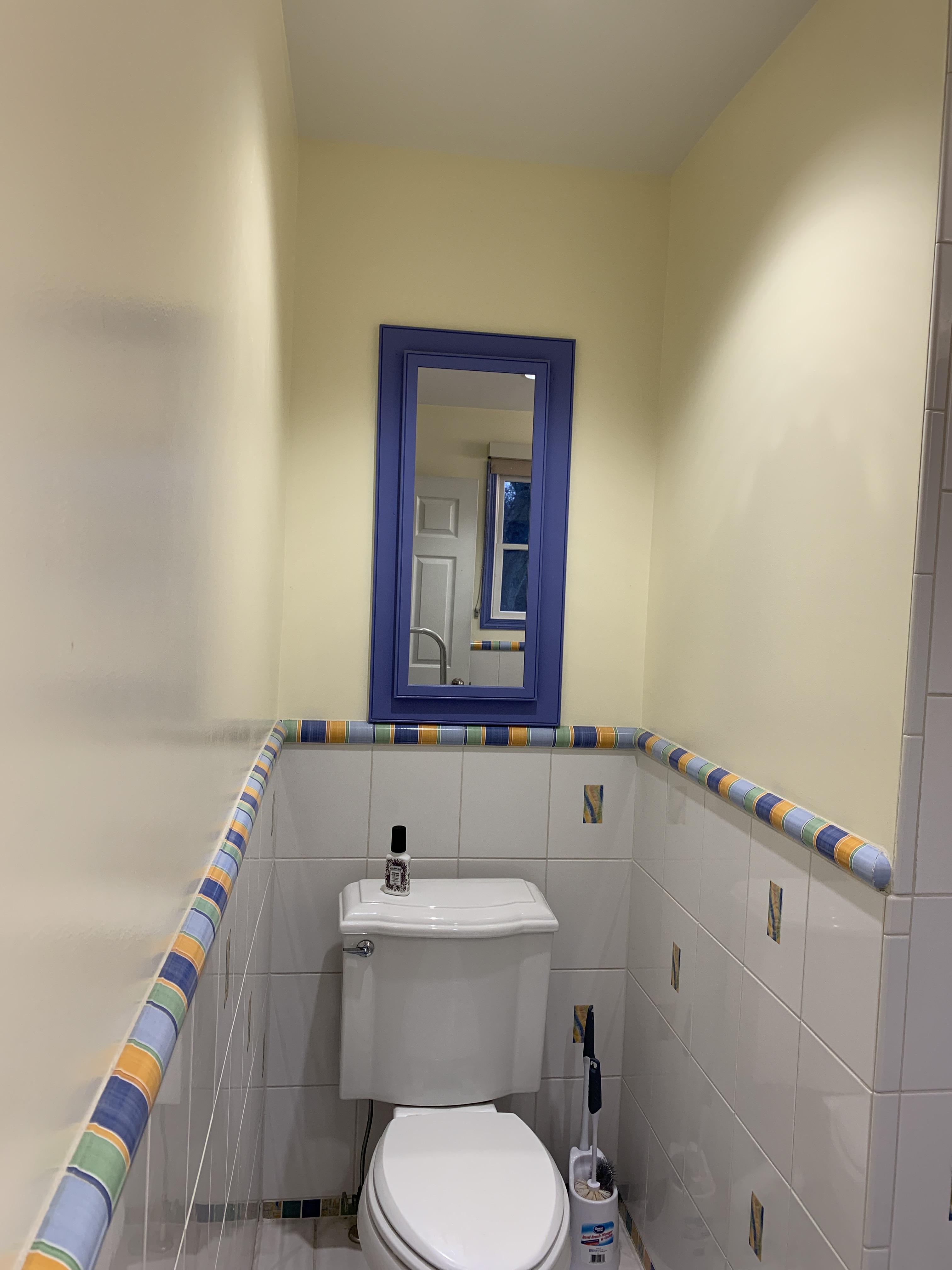 What color should I paint my bathroom? r/DesignMyRoom