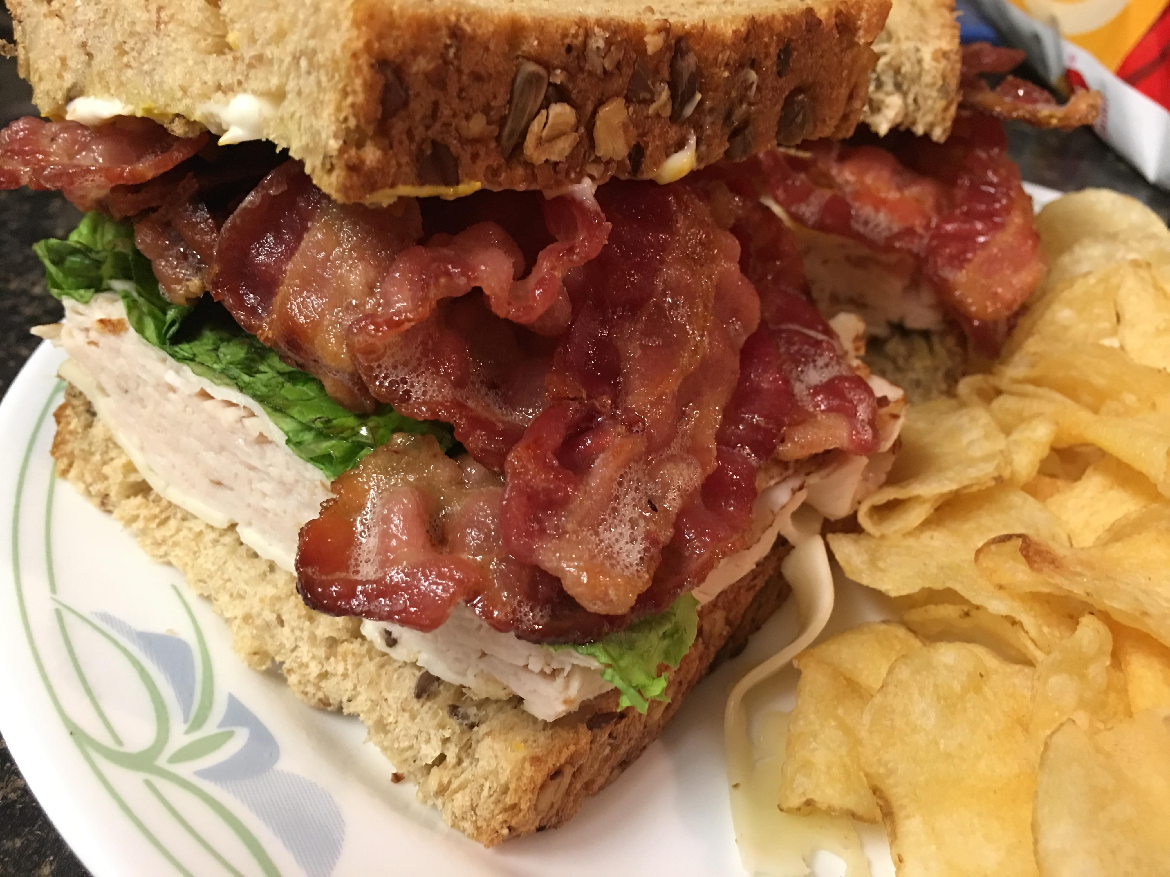 [Homemade] Turkey sandwich on wheat with bacon r/food