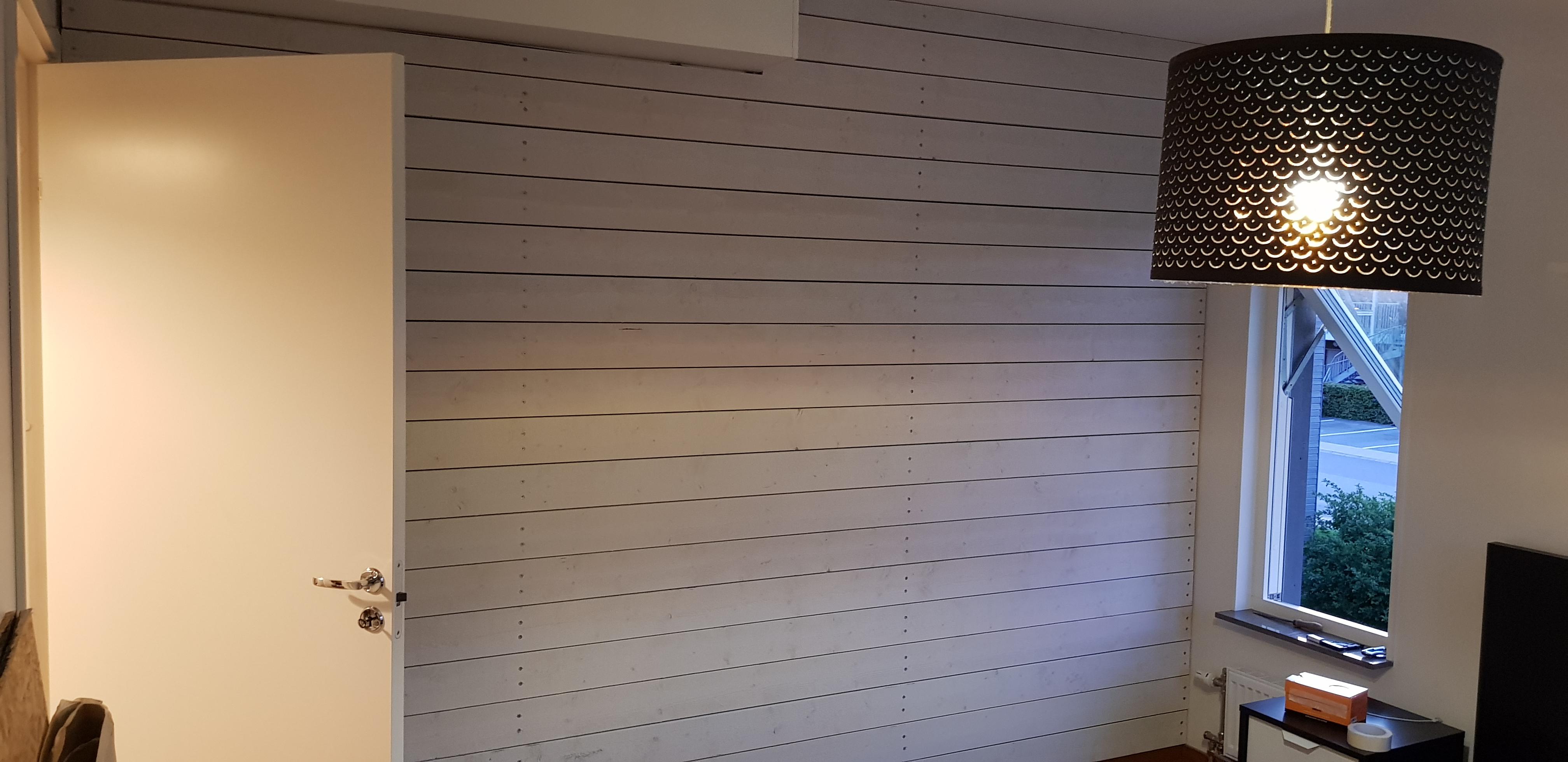 Just finished putting up a panelwall in my apartment, really happy how