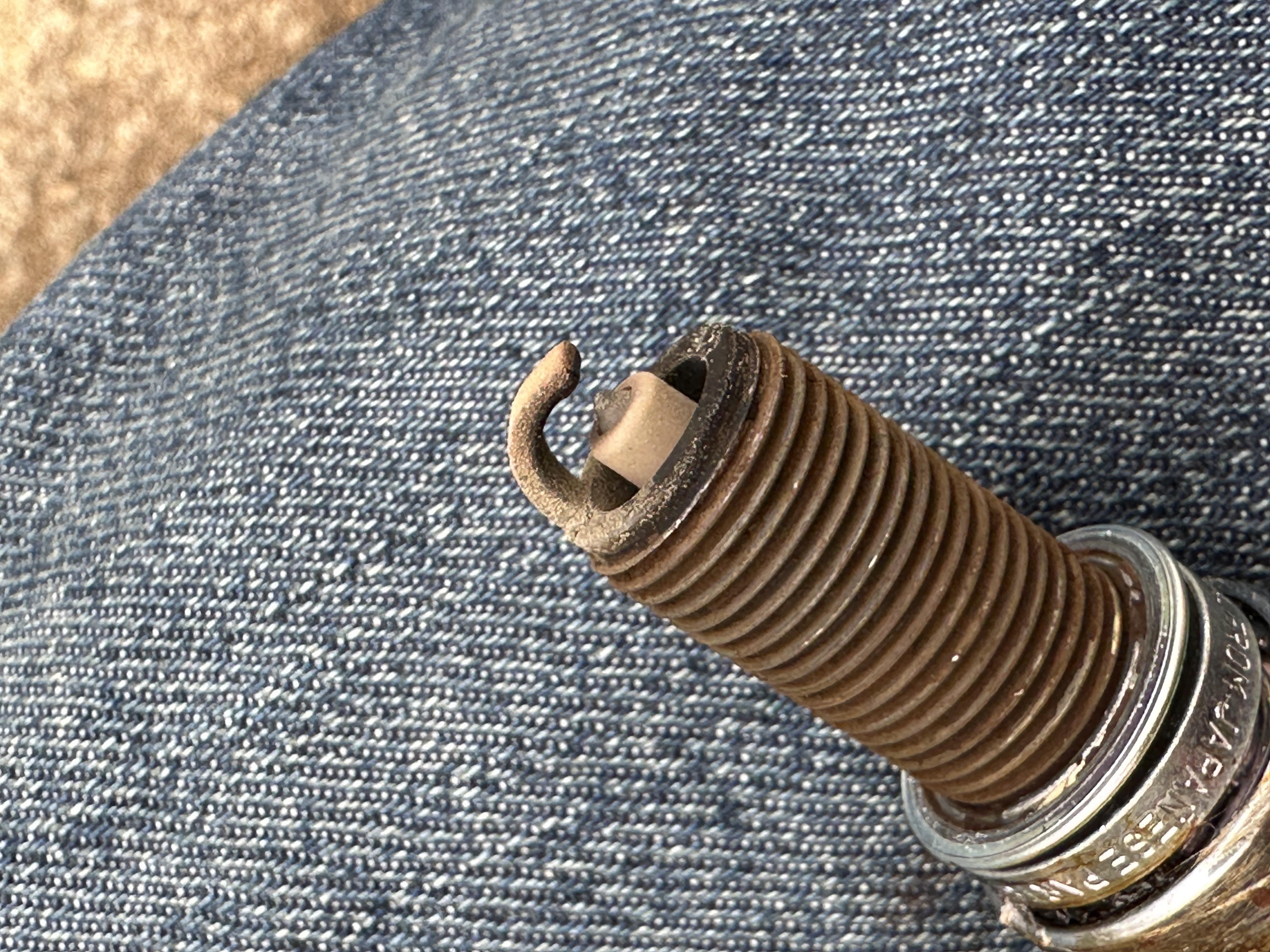 Does this plug look bad enough to cause misfire : r/MechanicAdvice