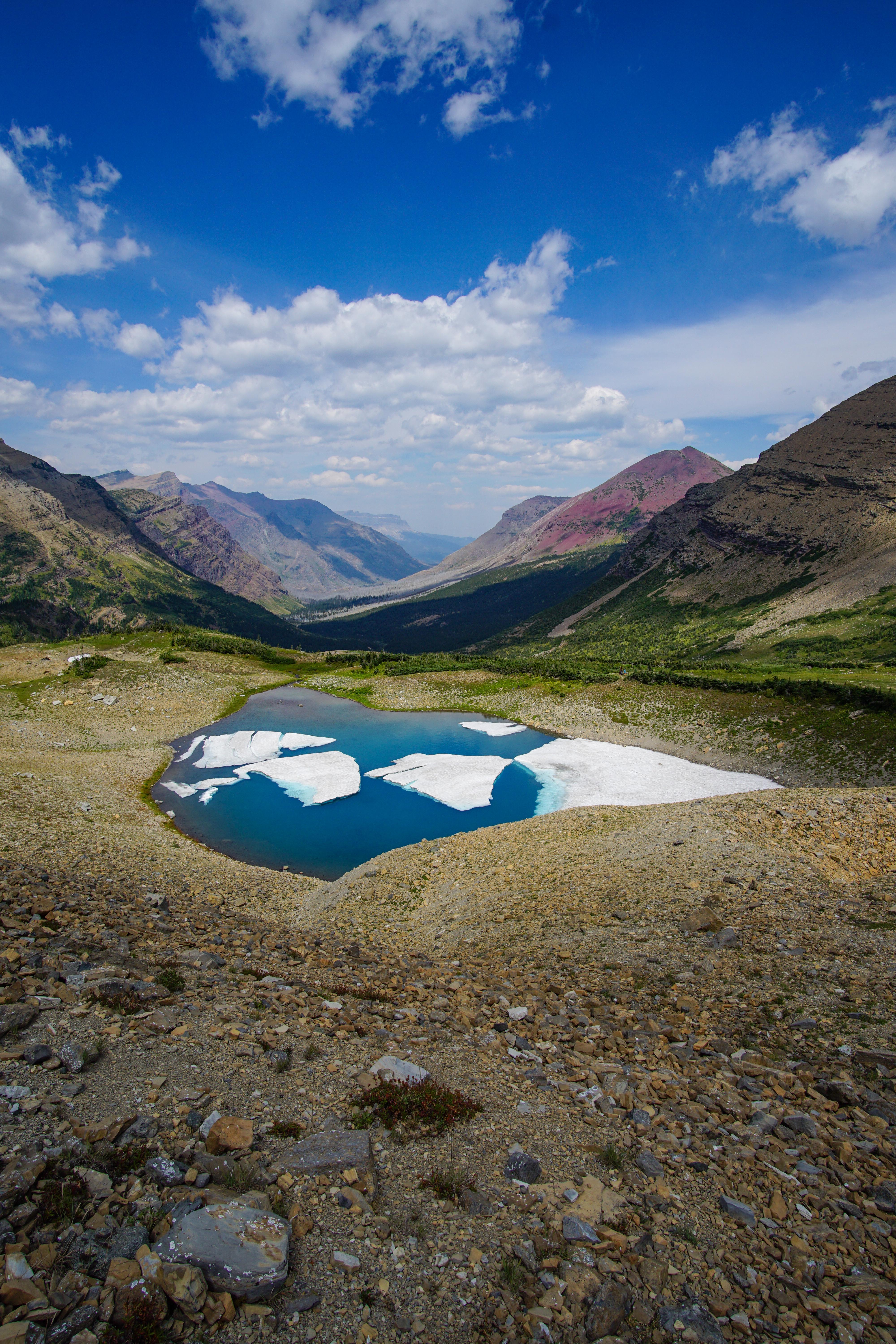 Late summer in Montana's Glacier National Park [OC] [4000x6000] r
