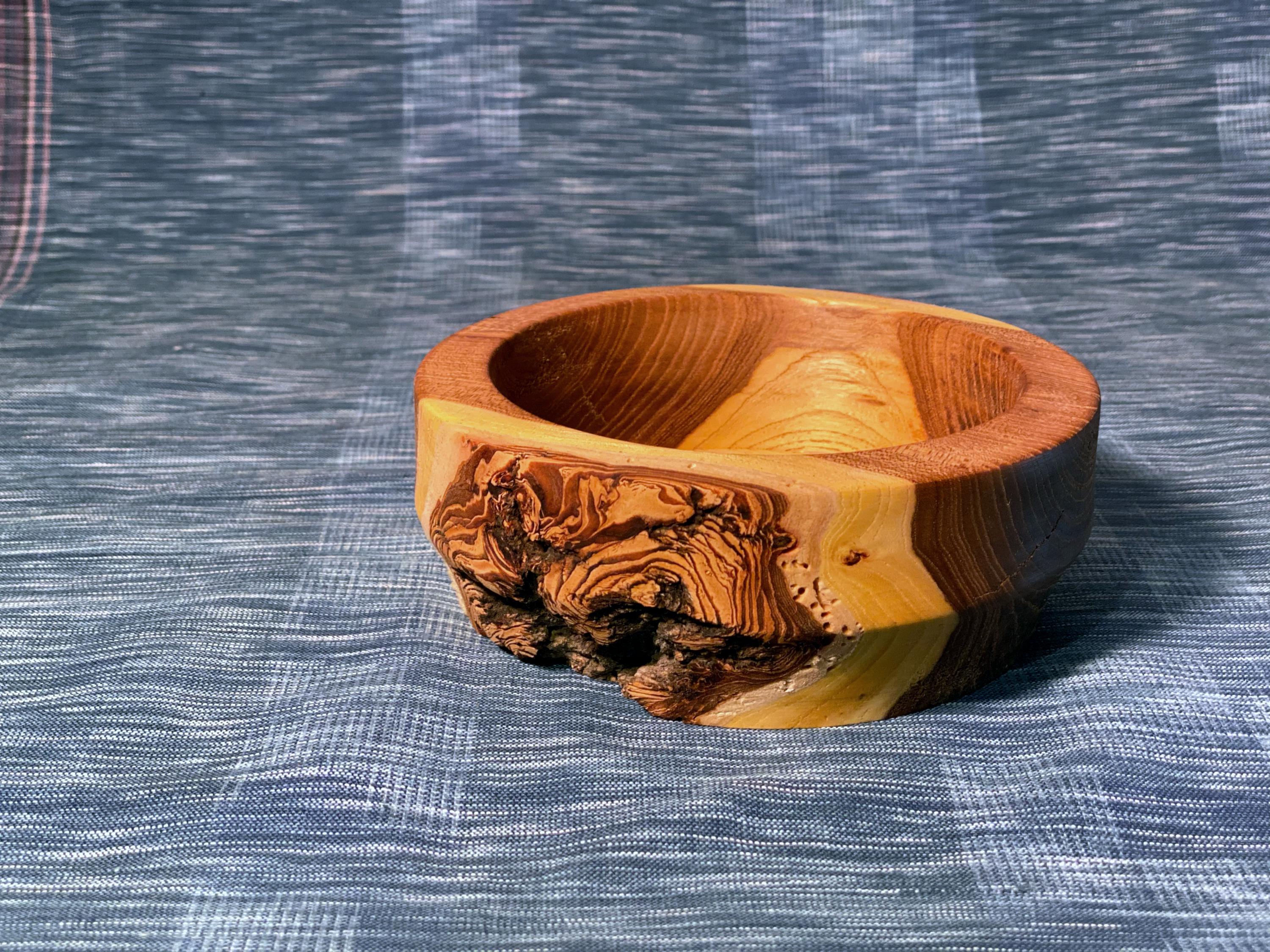 Fun bowl that I turned the other day. Mineral oil finish, but I don't